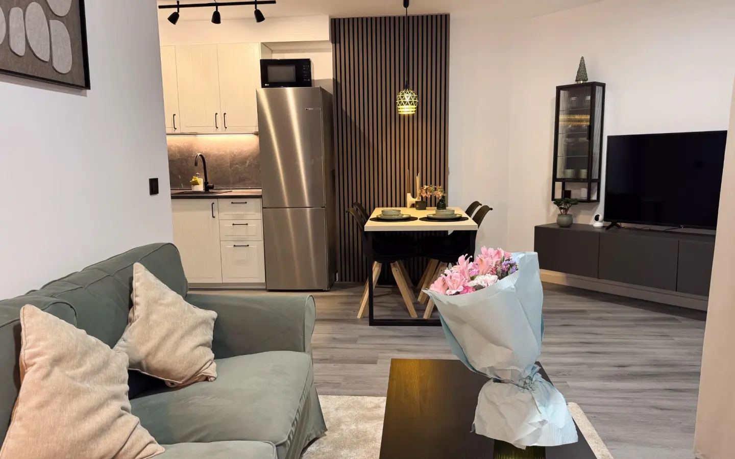 Apartment Of 80 M² In Torrevieja, Spain