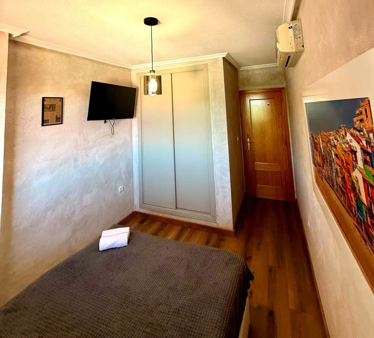 Bungalow Of 0 M² With Mediter Real Estate In Santa Pola, Spain