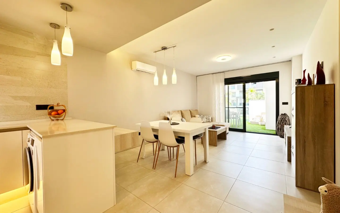 Apartment Of 75 M² In Orihuela Costa, Spain