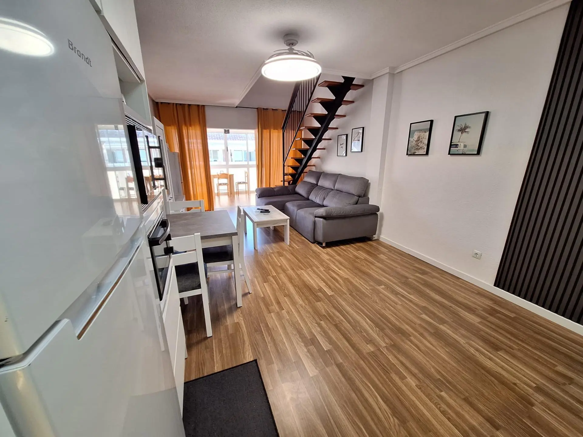Apartment Of 100 M² In Torrevieja, Spain