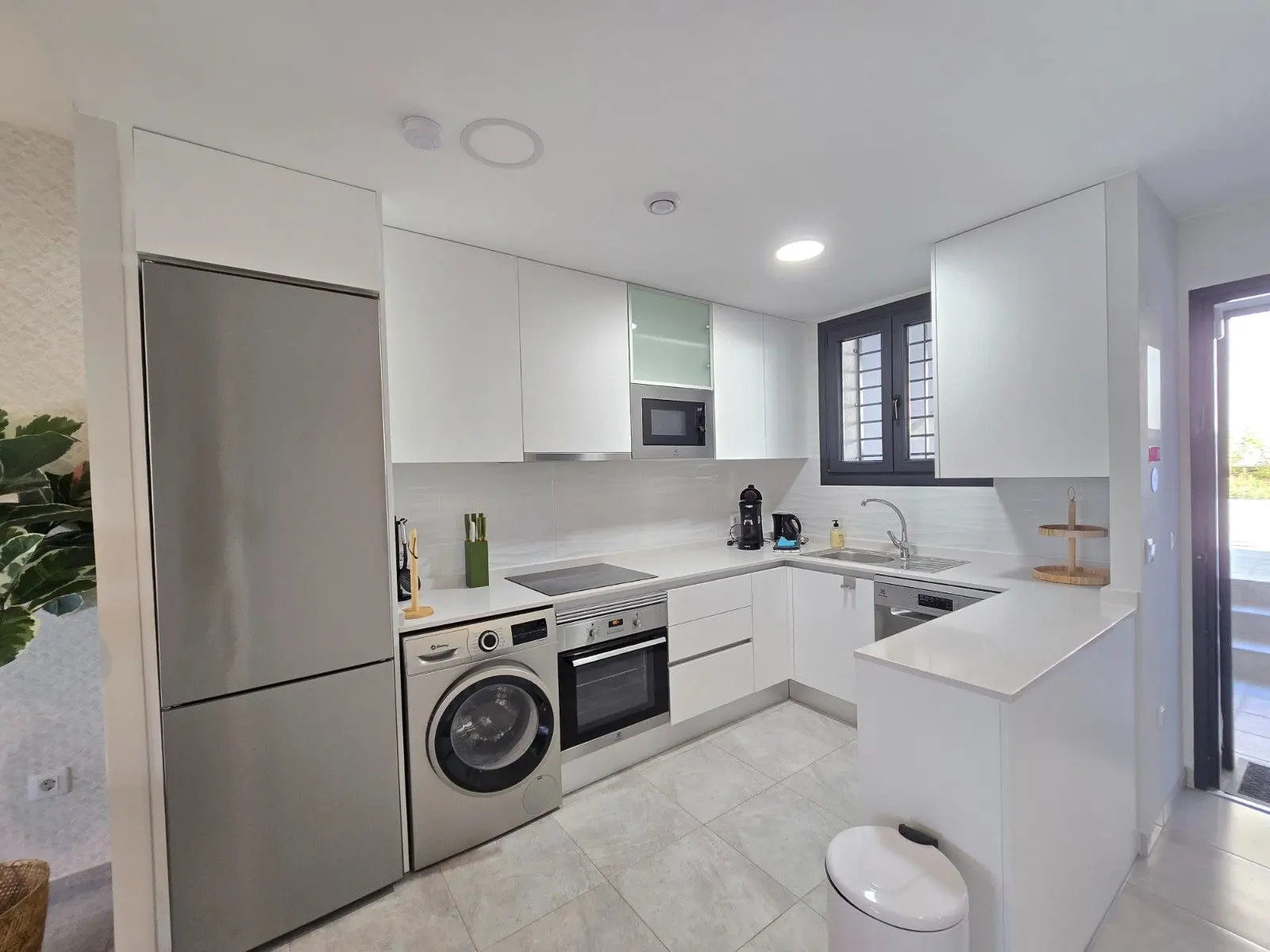 Apartment Of 68 M² With Balcony In Orihuela Costa, Spain