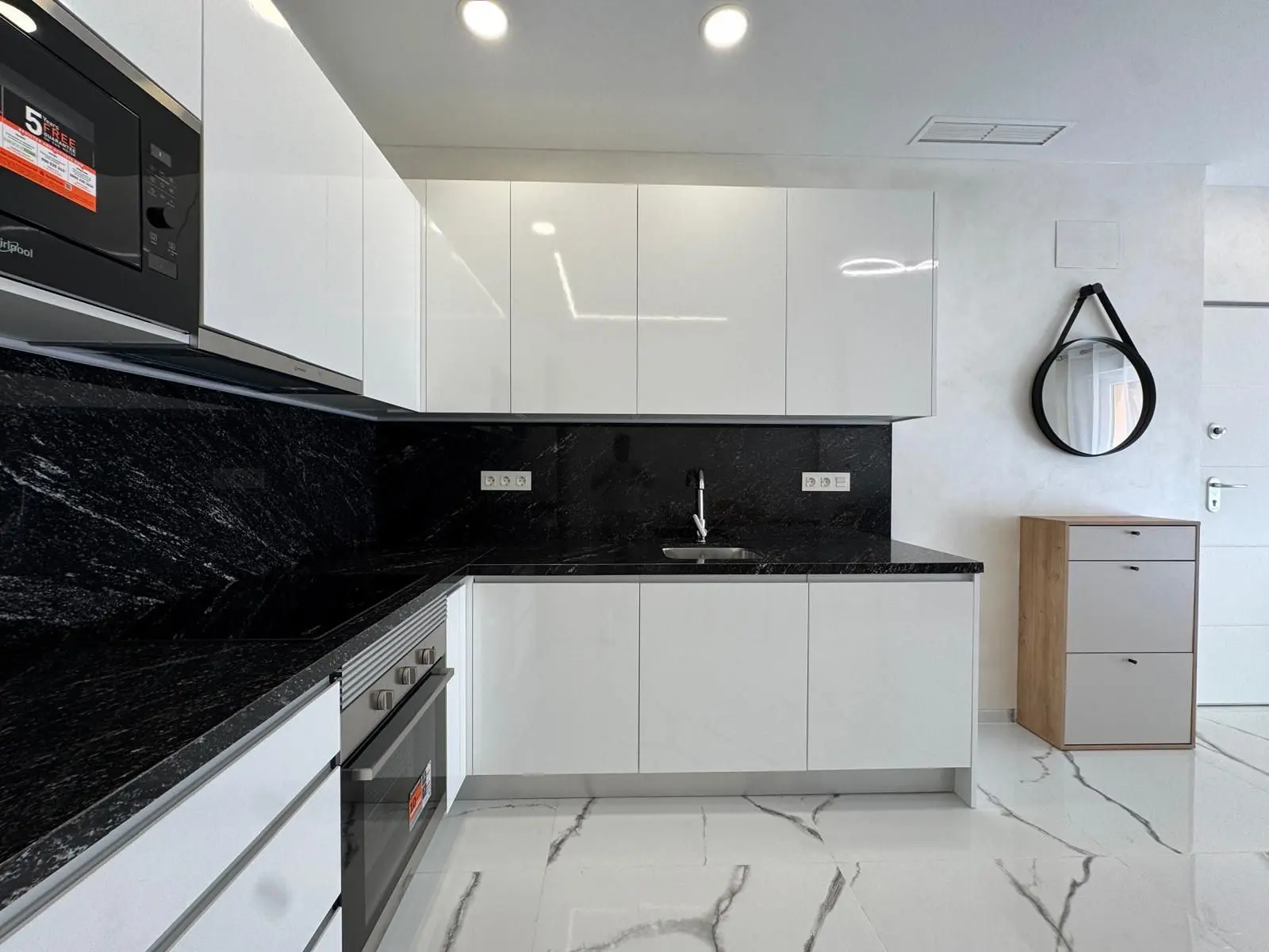 Apartment Of 67 M² In Torrevieja, Spain