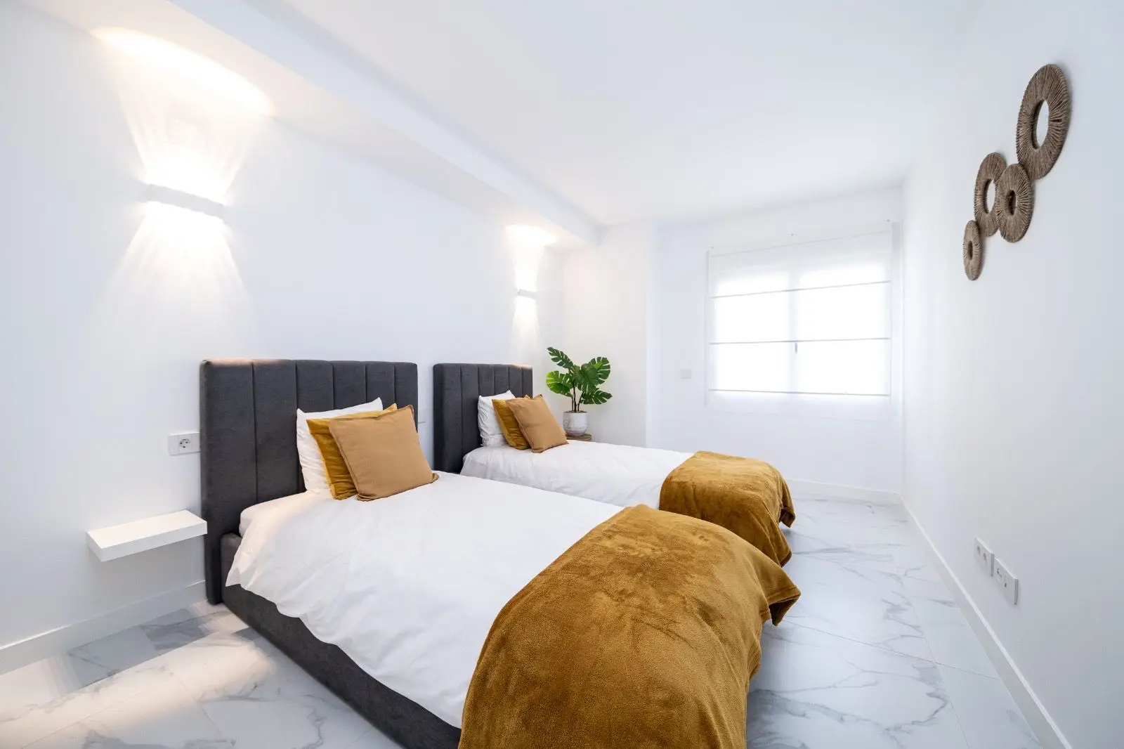 Apartment Of 90 M² In Torrevieja, Spain
