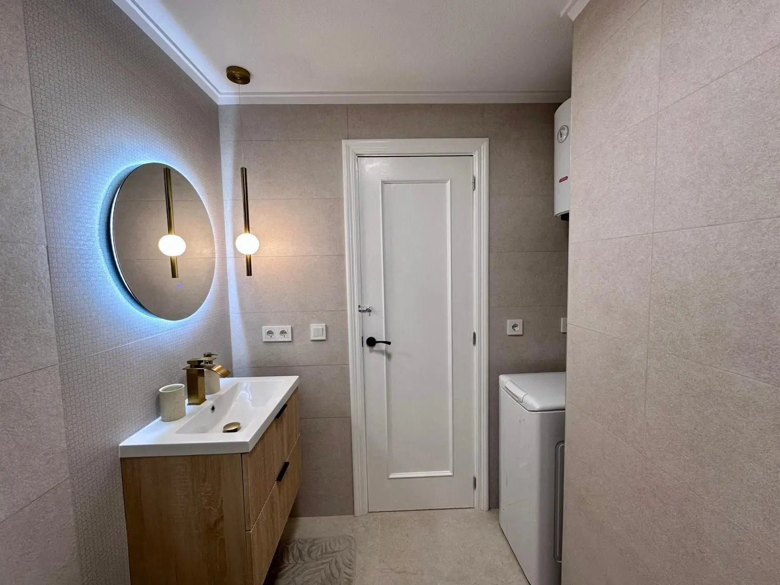 Apartment Of 65 M² With Mediter Real Estate In Torrevieja, Spain