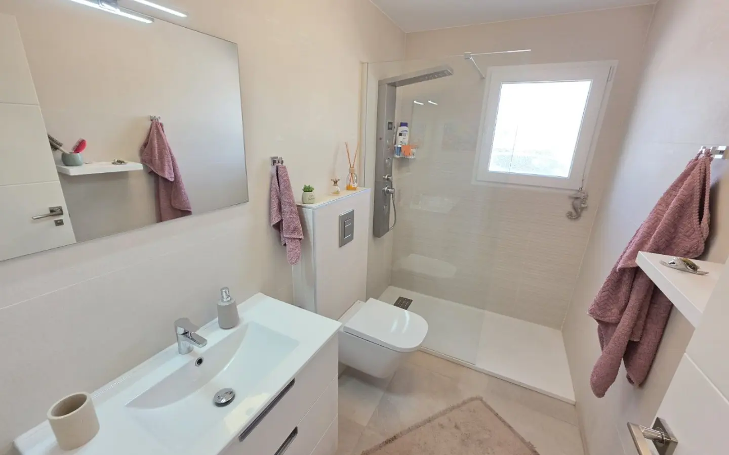 Villa Of 127 M² In Pinoso