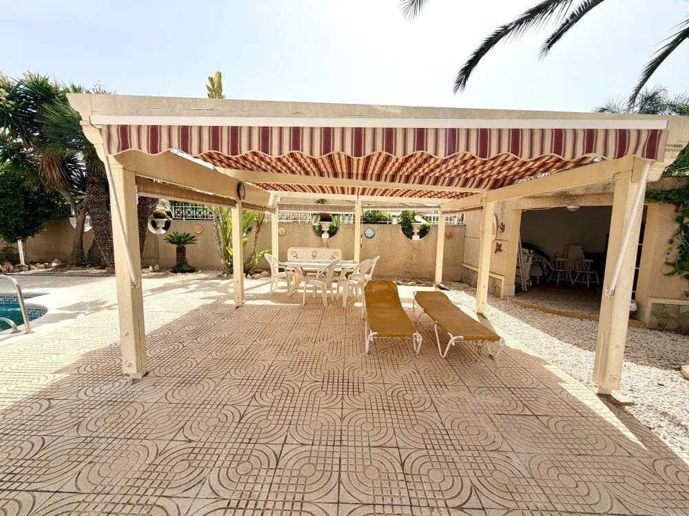 Villa Of 230 M² In Rojales, Spain