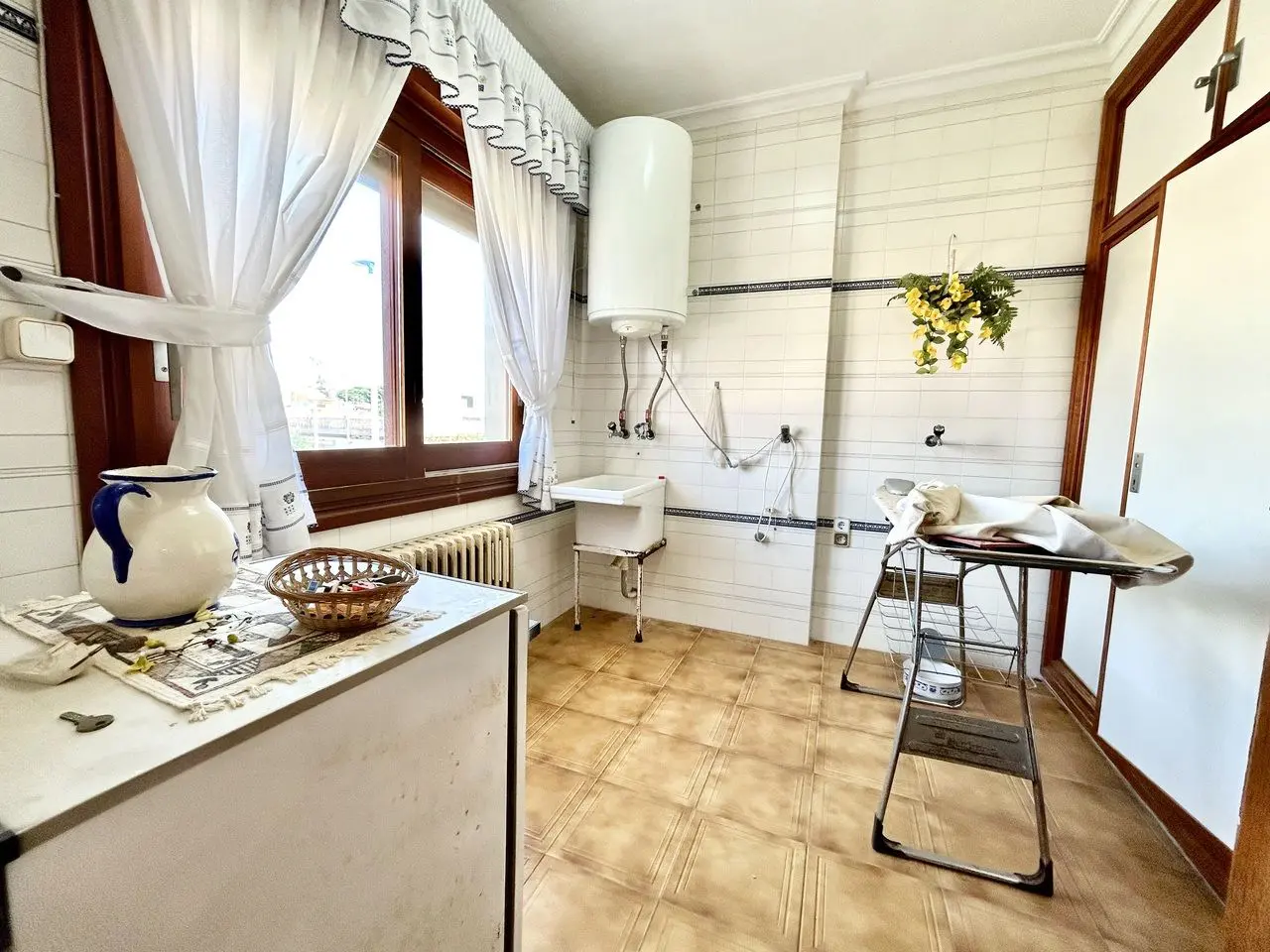 Villa Of 632 M² In Santiago De La Ribera, Spain