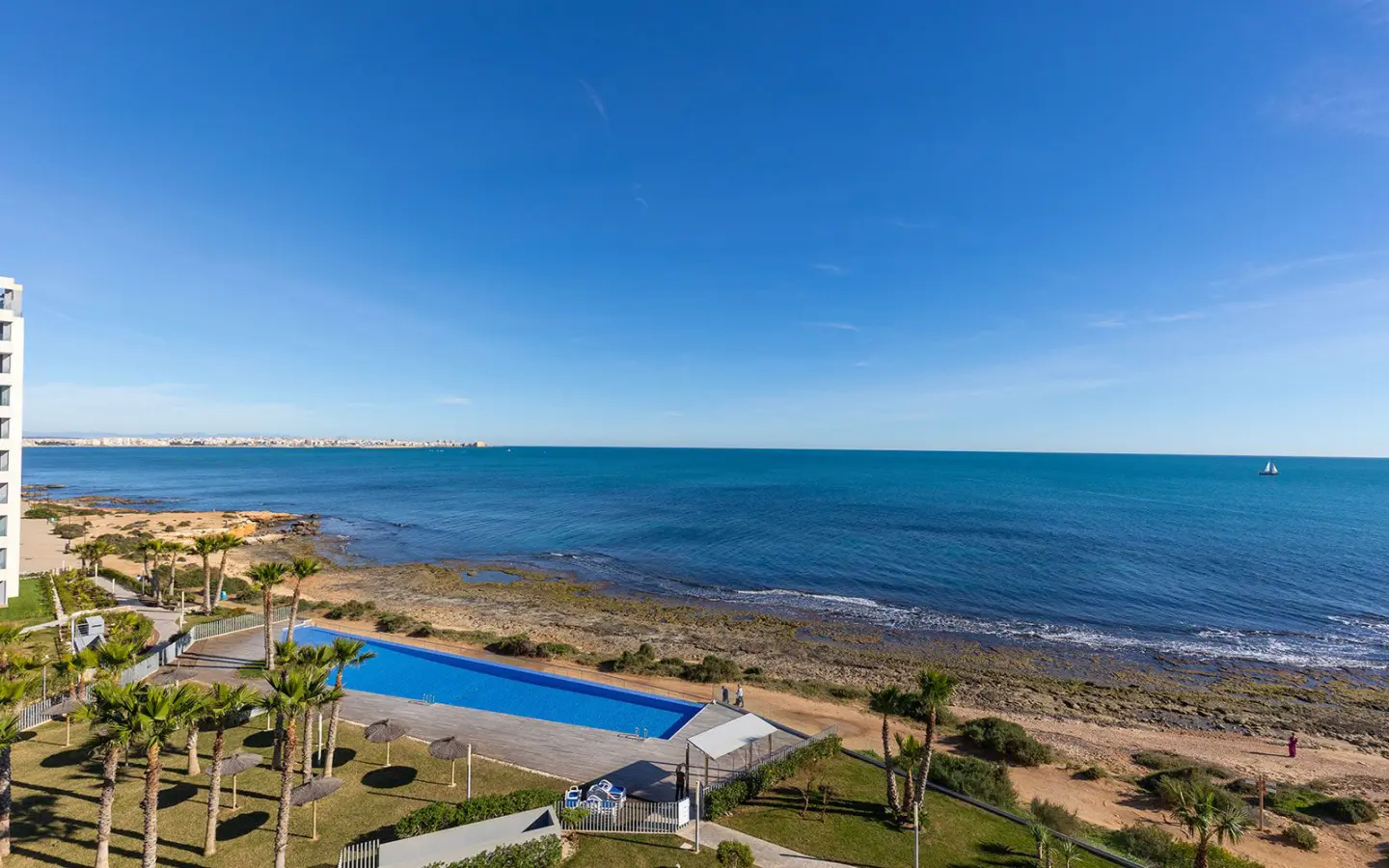 Apartment Of 122 M² In Torrevieja, Spain