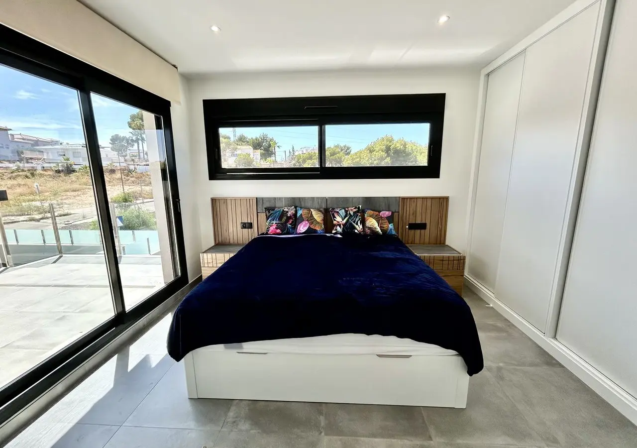 2-bedroom Villa In Villamartin, Spain (110 M²)