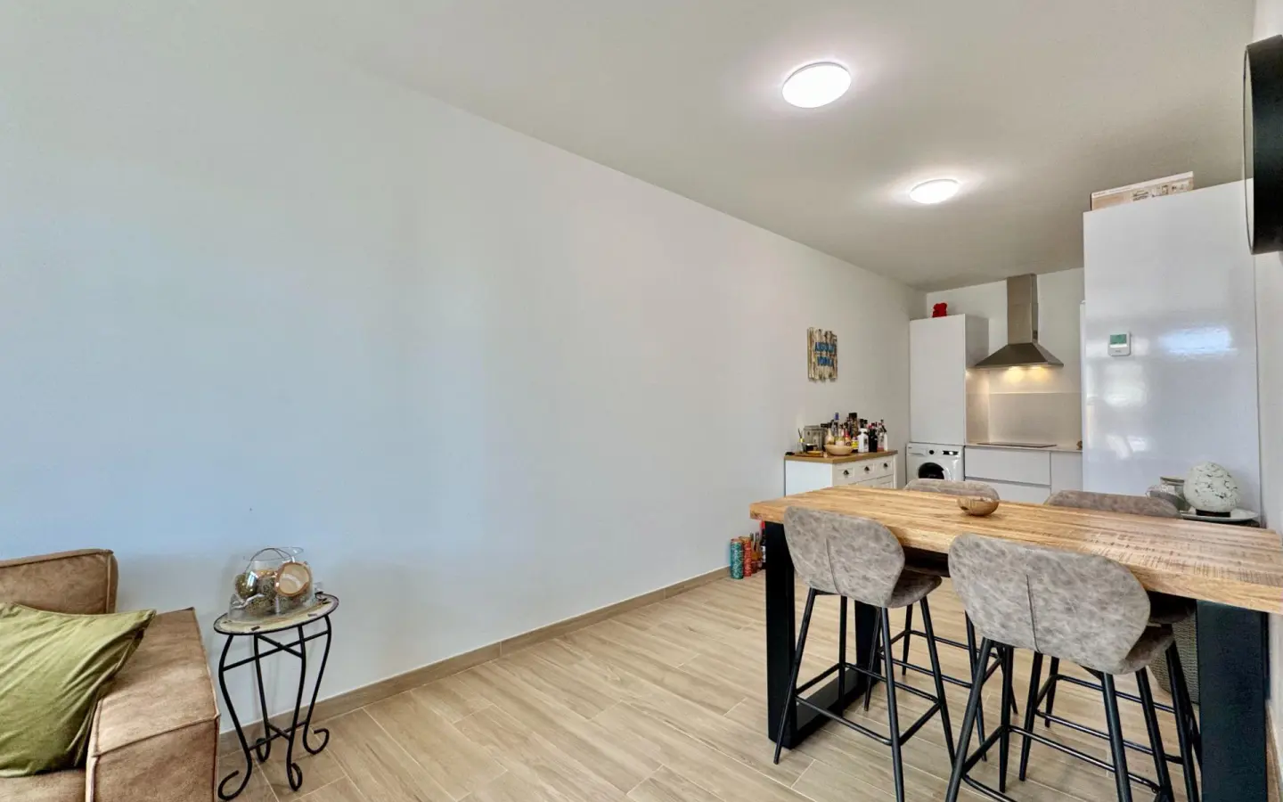 Apartment Of 75 M² In Santiago De La Ribera, Spain