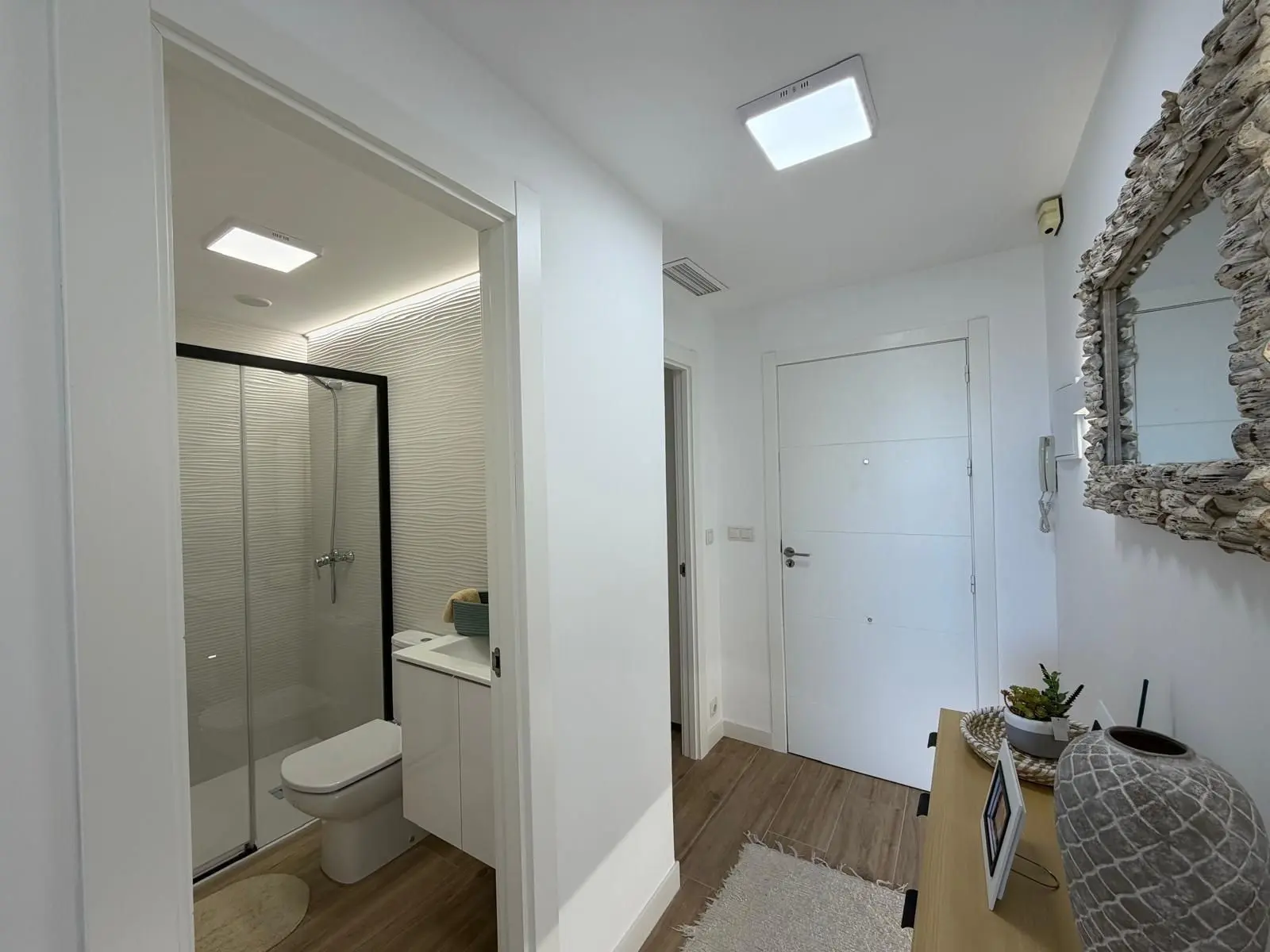 Apartment Of 92 M² In Torrevieja, Spain