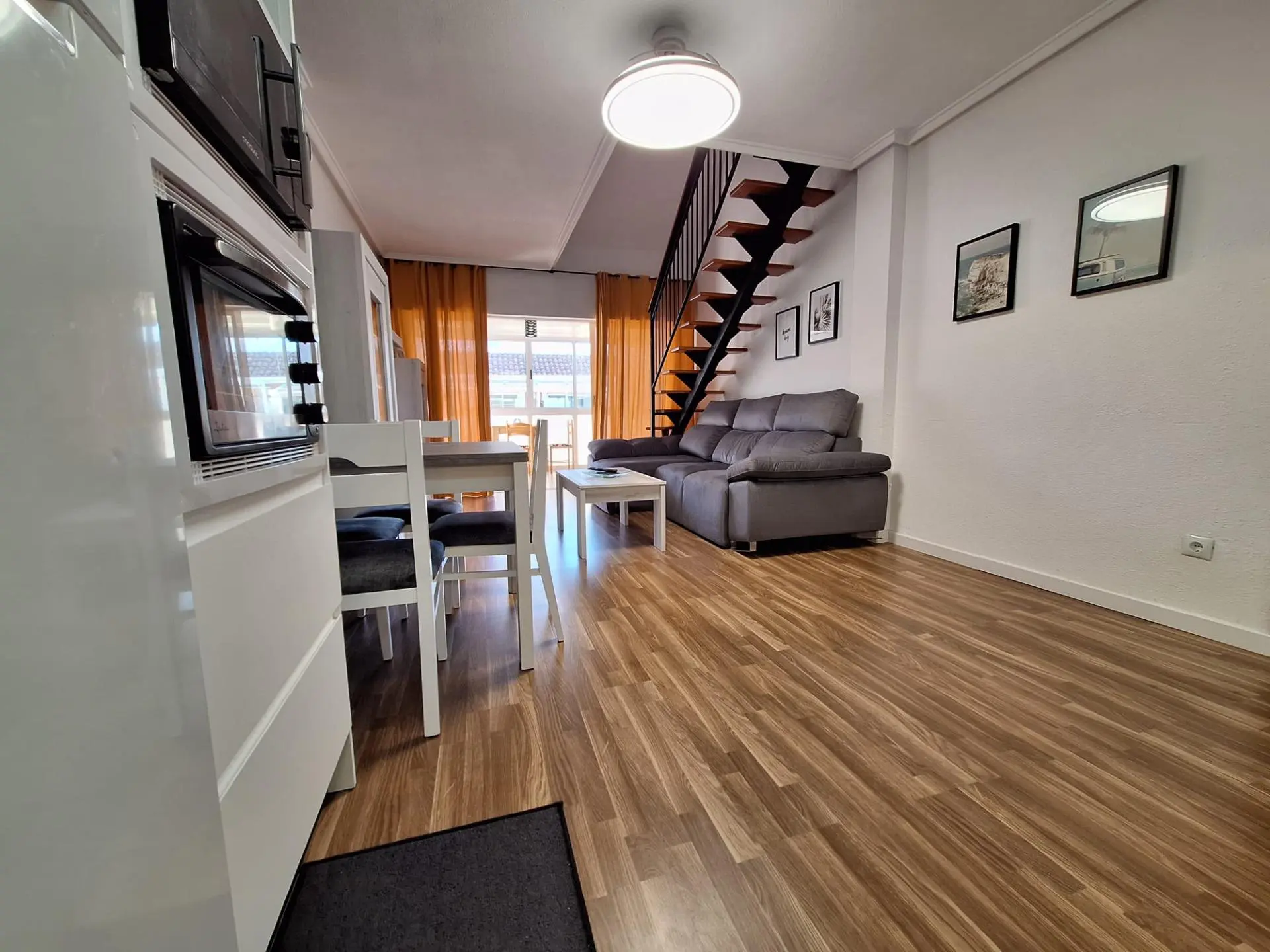 Apartment Of 100 M² In Torrevieja, Spain