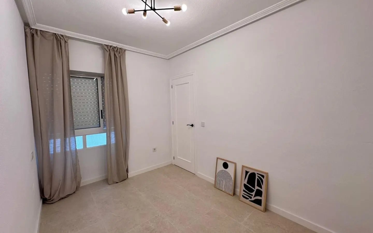 Apartment Of 65 M² With Mediter Real Estate In Torrevieja, Spain