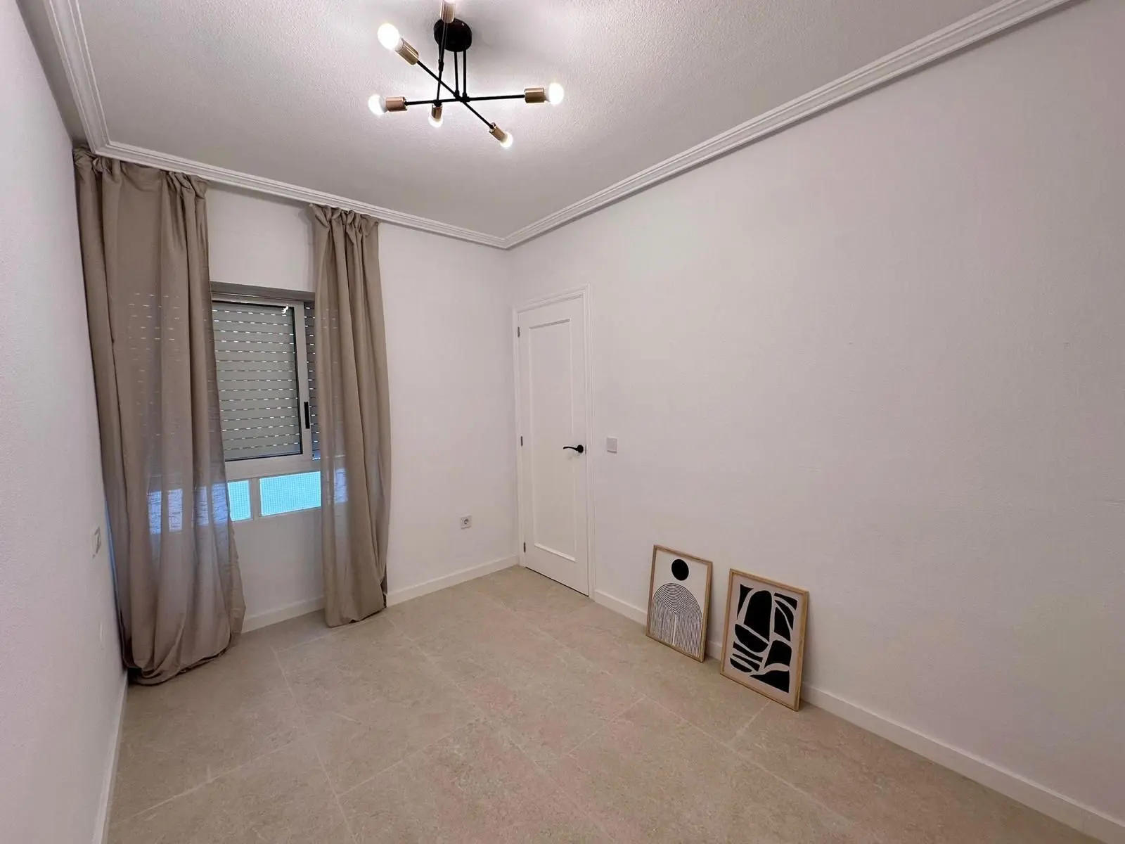 Apartment Of 65 M² With Mediter Real Estate In Torrevieja, Spain