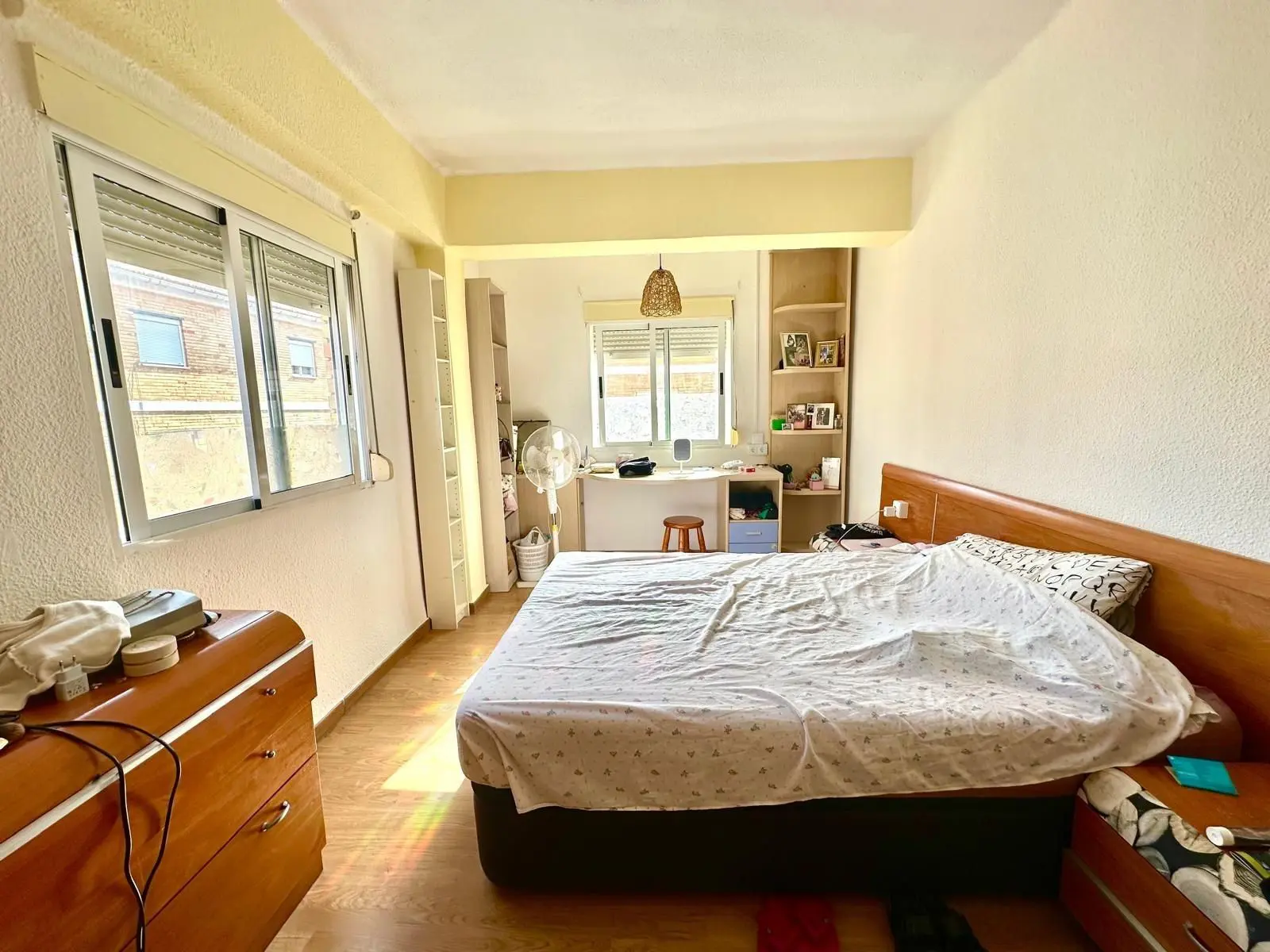 Apartment Of 90 M² With Sea View In Torrevieja, Spain