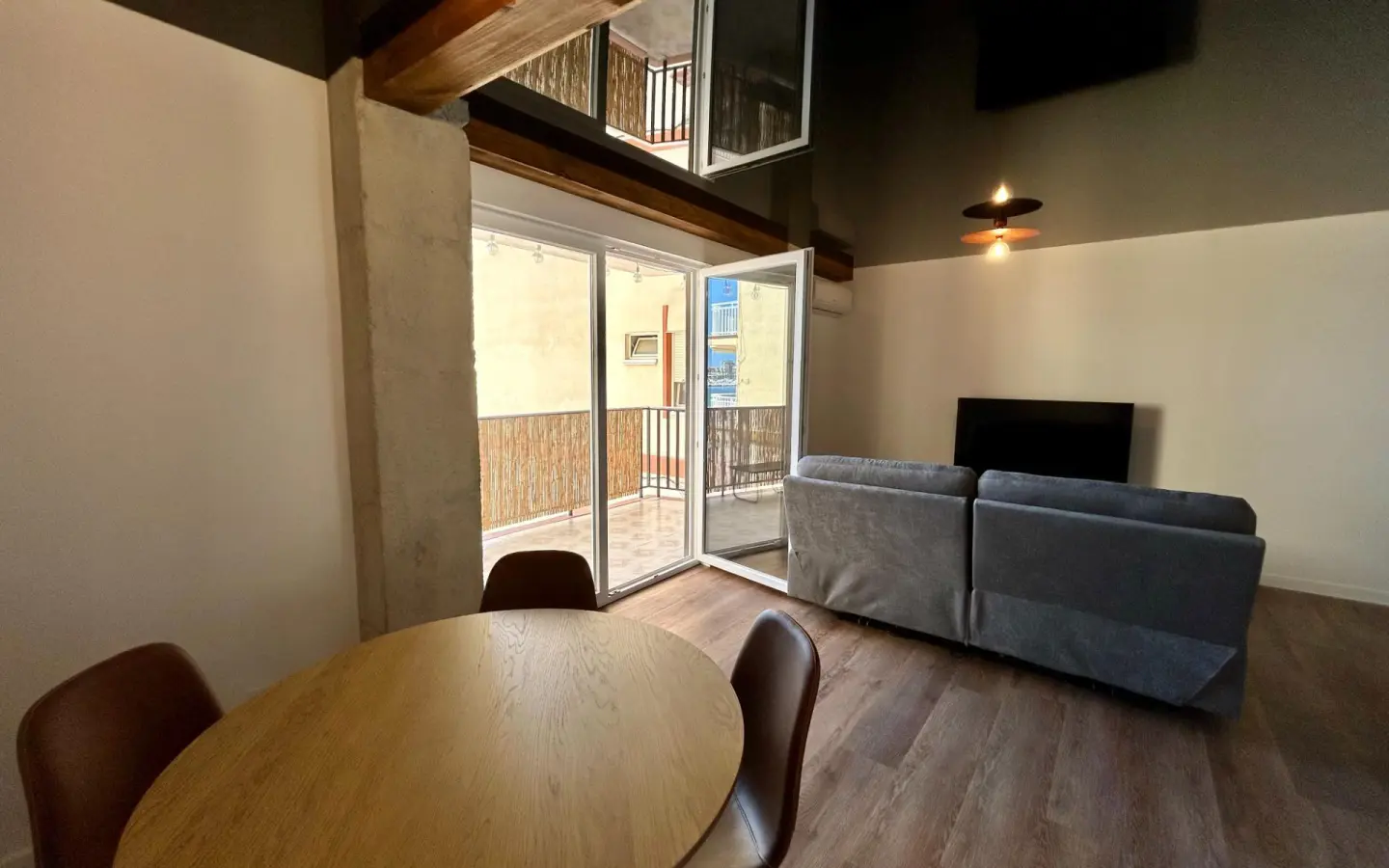 Apartment Of 77 M² With Mediter Real Estate In Torrevieja, Spain