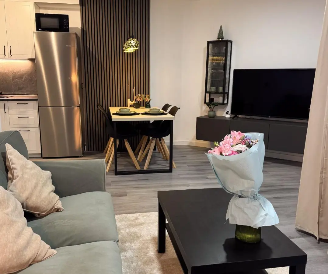 Apartment Of 80 M² In Torrevieja, Spain