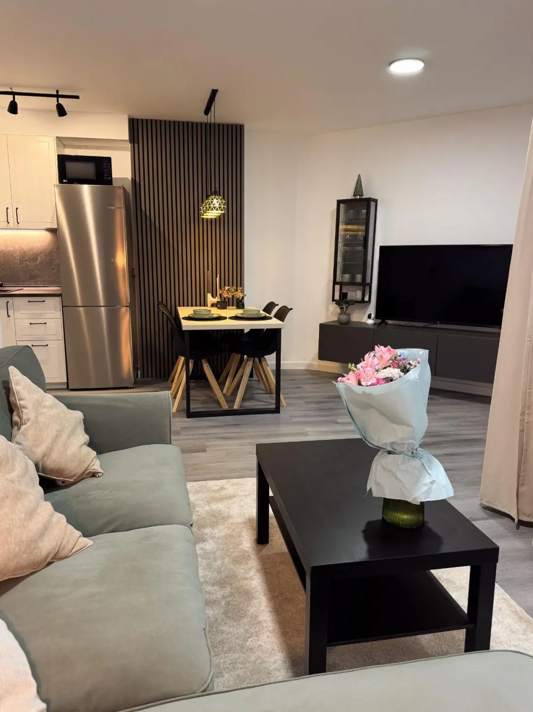 Apartment Of 80 M² In Torrevieja, Spain
