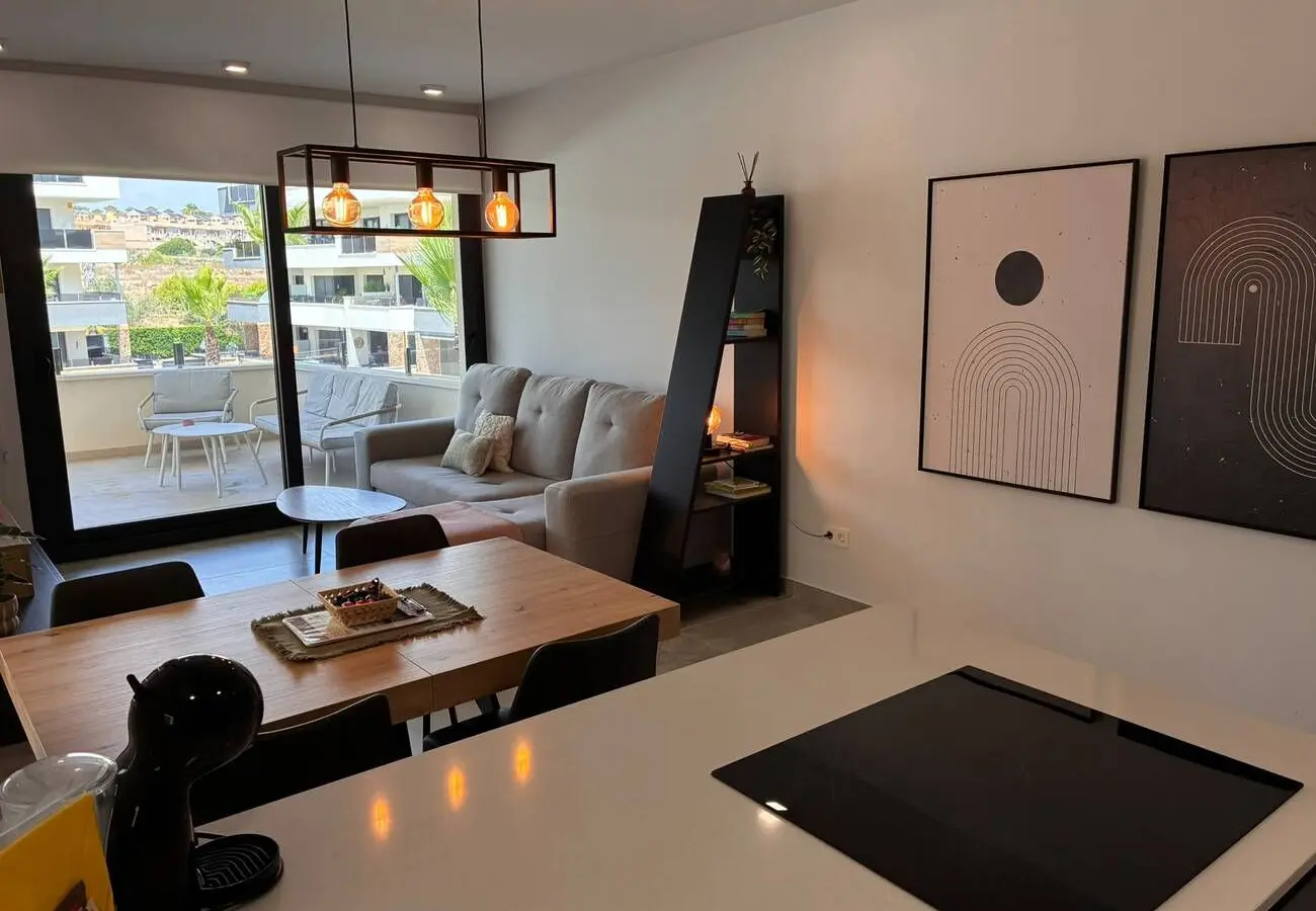 Apartment Of 100 M² With Balcony In Orihuela Costa