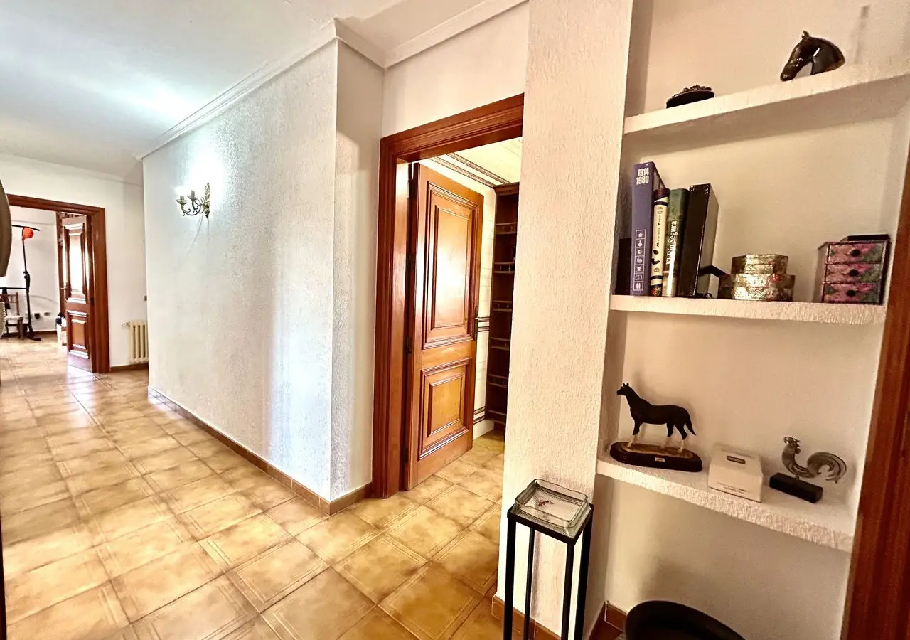 Villa Of 632 M² In Santiago De La Ribera, Spain