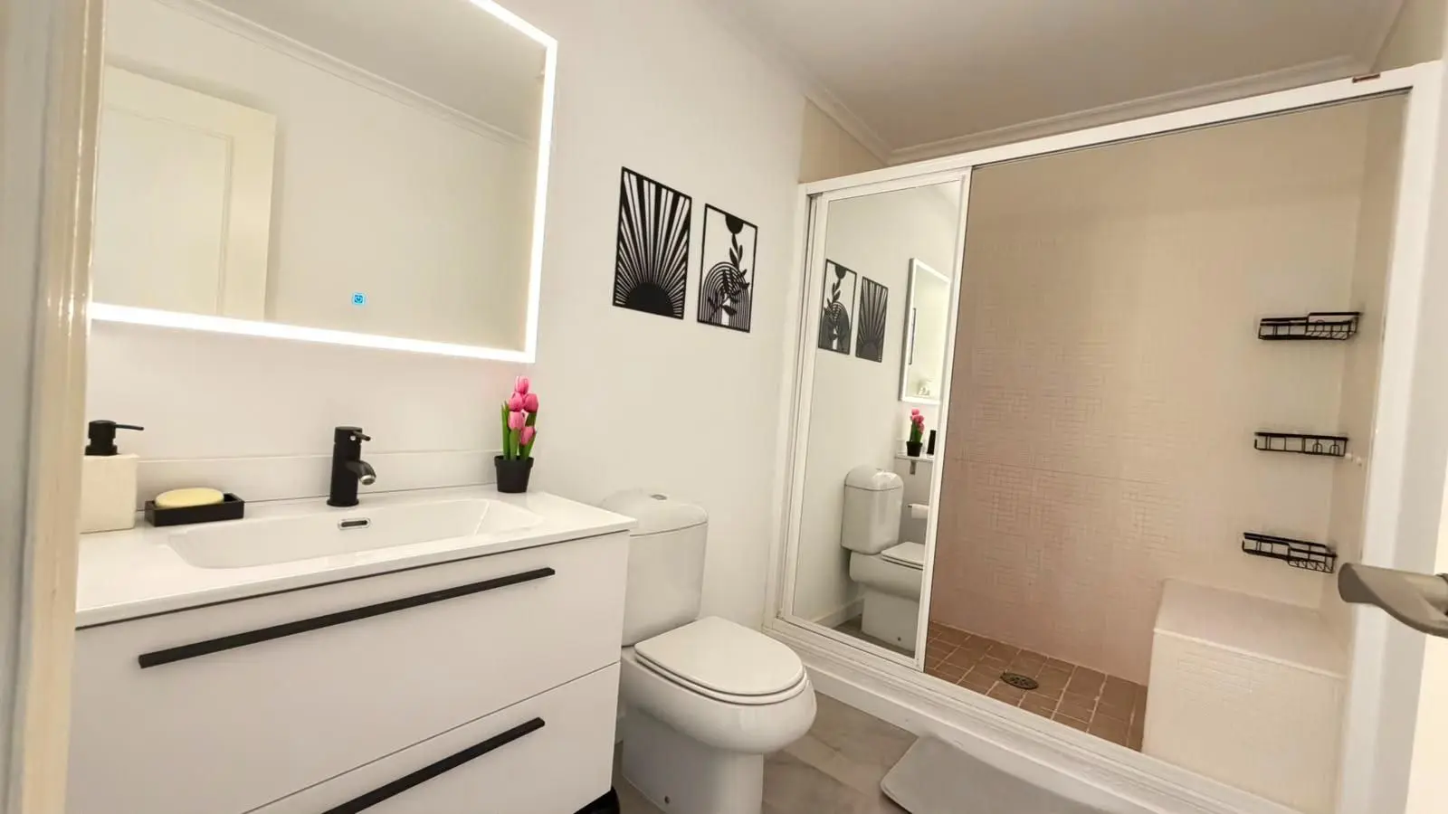 Apartment Of 114 M² In Torrevieja, Spain
