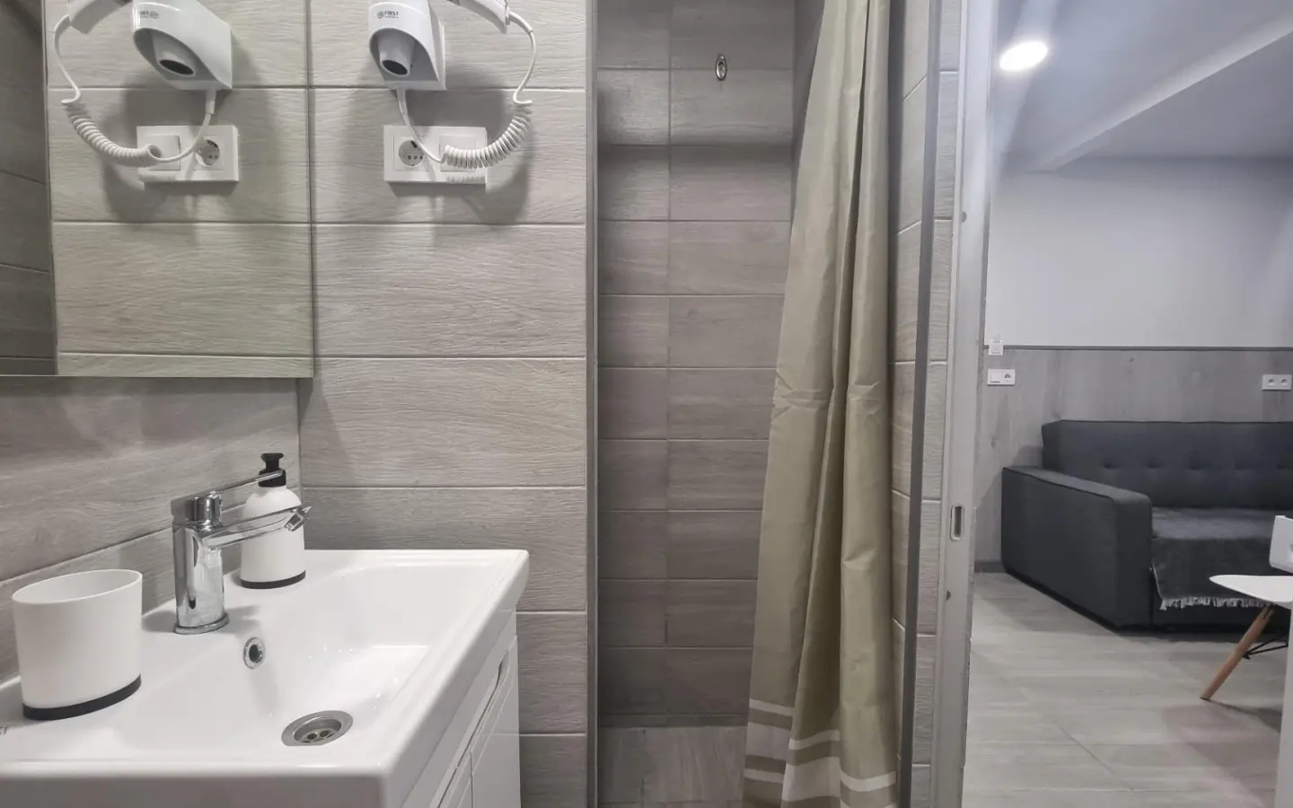 Apartment Of 105 M² In Torrevieja, Spain