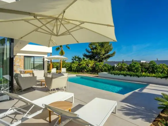 3-bedroom Villa In Orihuela, Spain (177 M²)