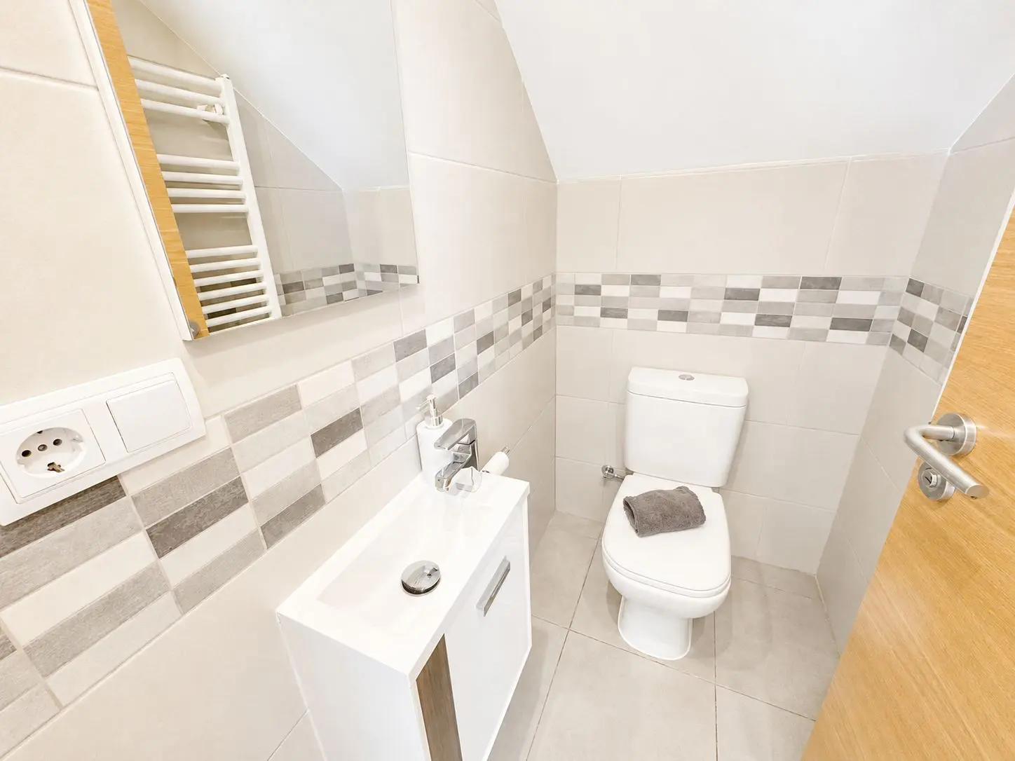 Villa Of 0 M² With Mediter Real Estate In Torre Pacheco, Spain