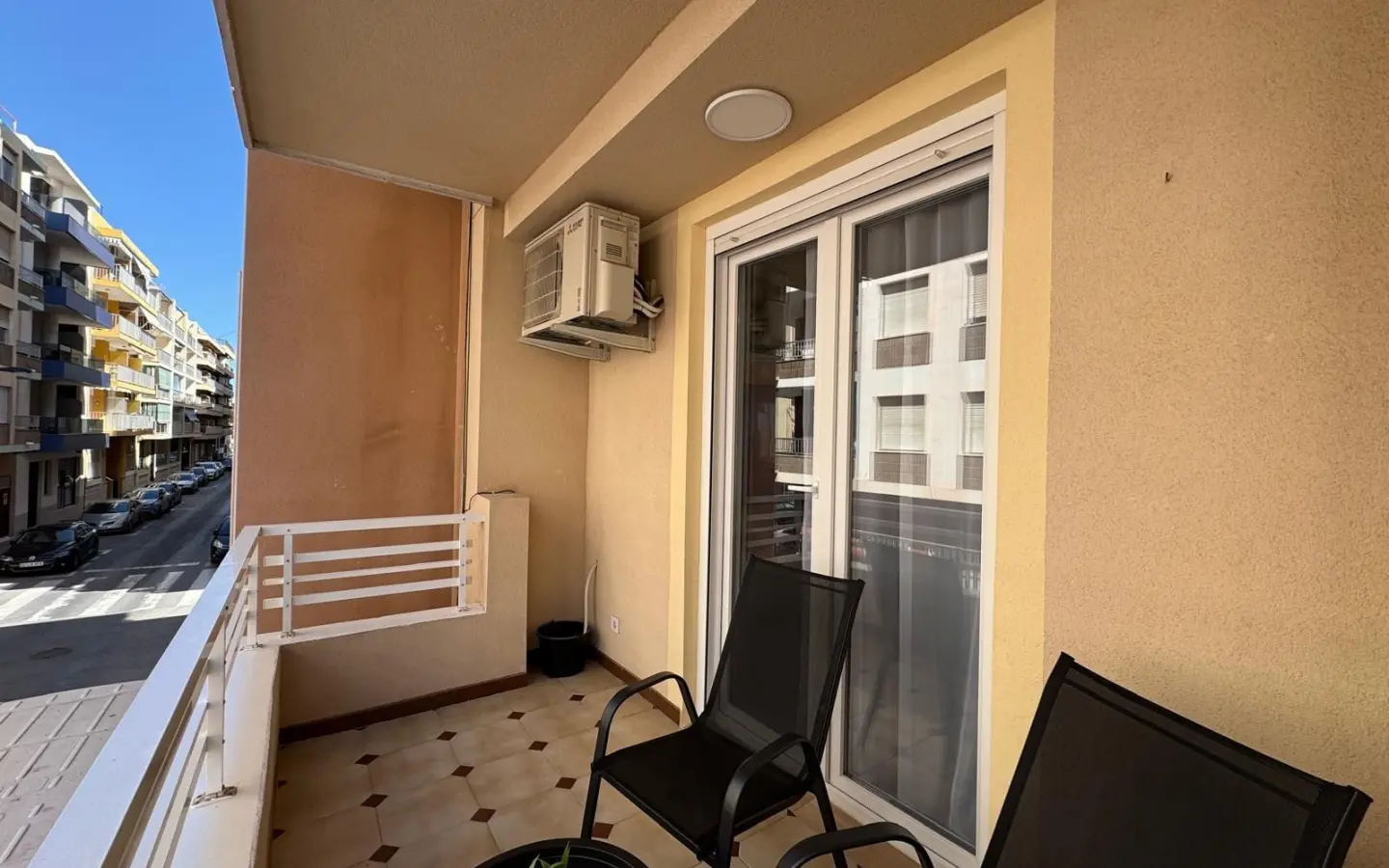 Apartment Of 100 M² In Torrevieja, Spain