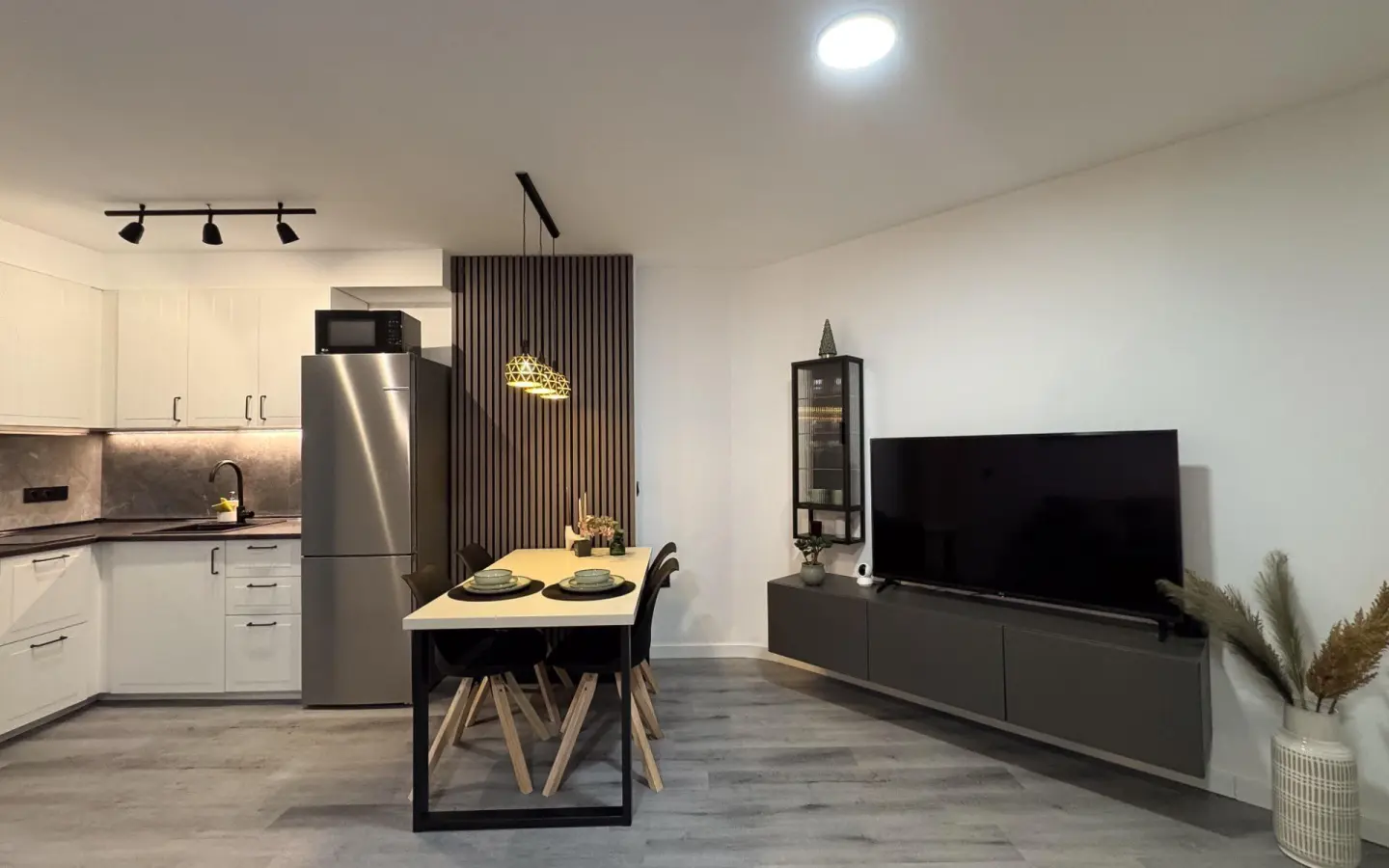 Apartment Of 80 M² In Torrevieja, Spain