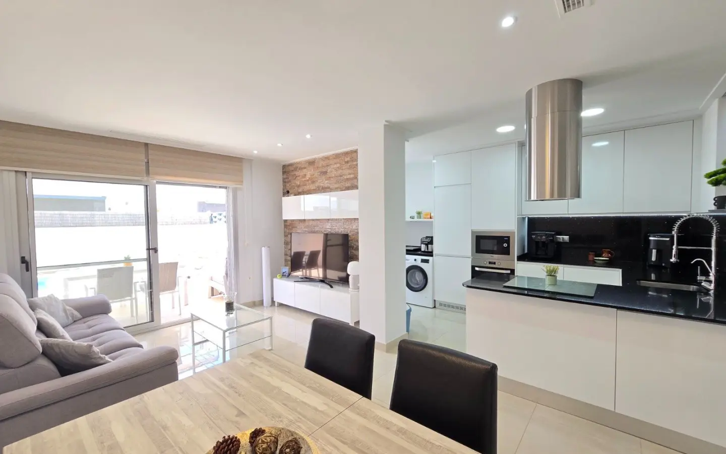 Villa Of 107 M² With Mediter Real Estate In Rojales