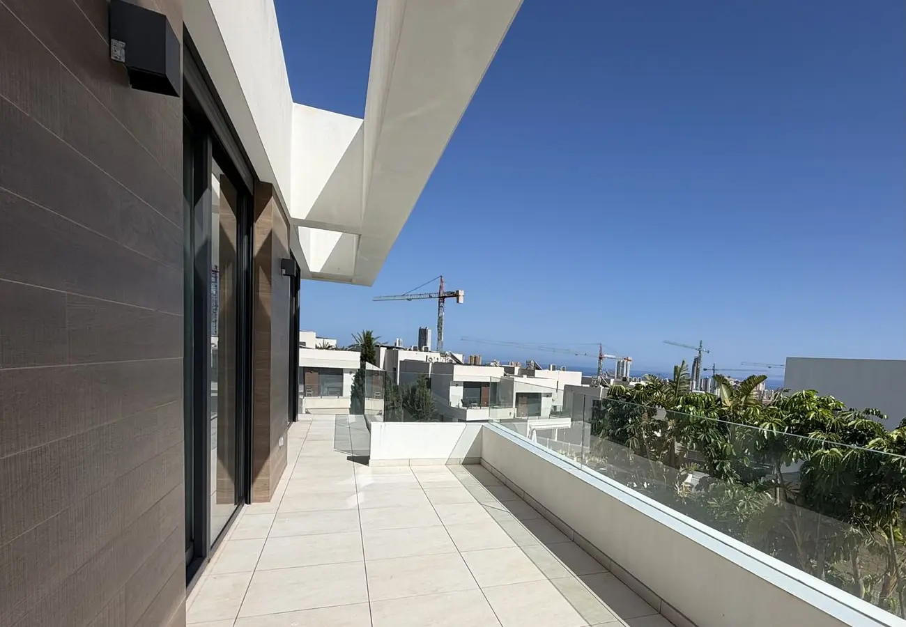 Villa Of 0 M² With Sea View In Villajoyosa, Spain