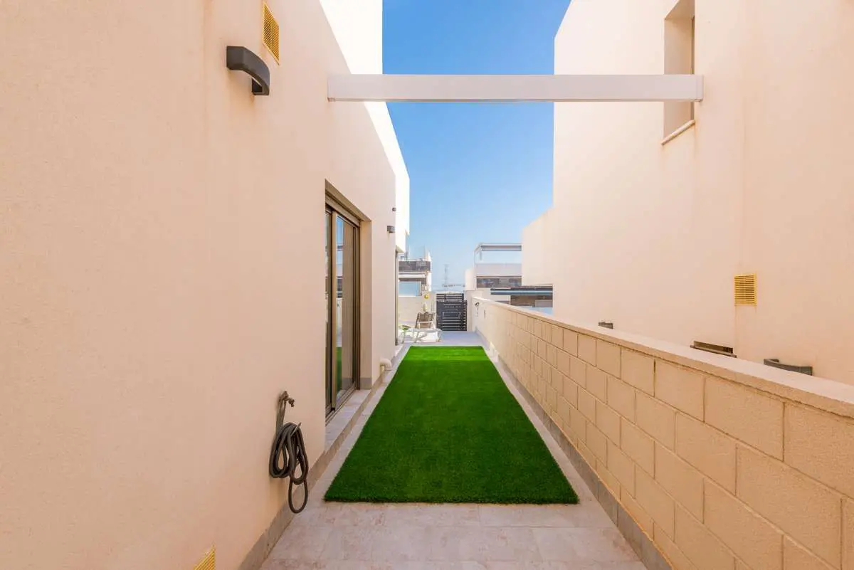 Villa Of 115 M² In Orihuela Costa