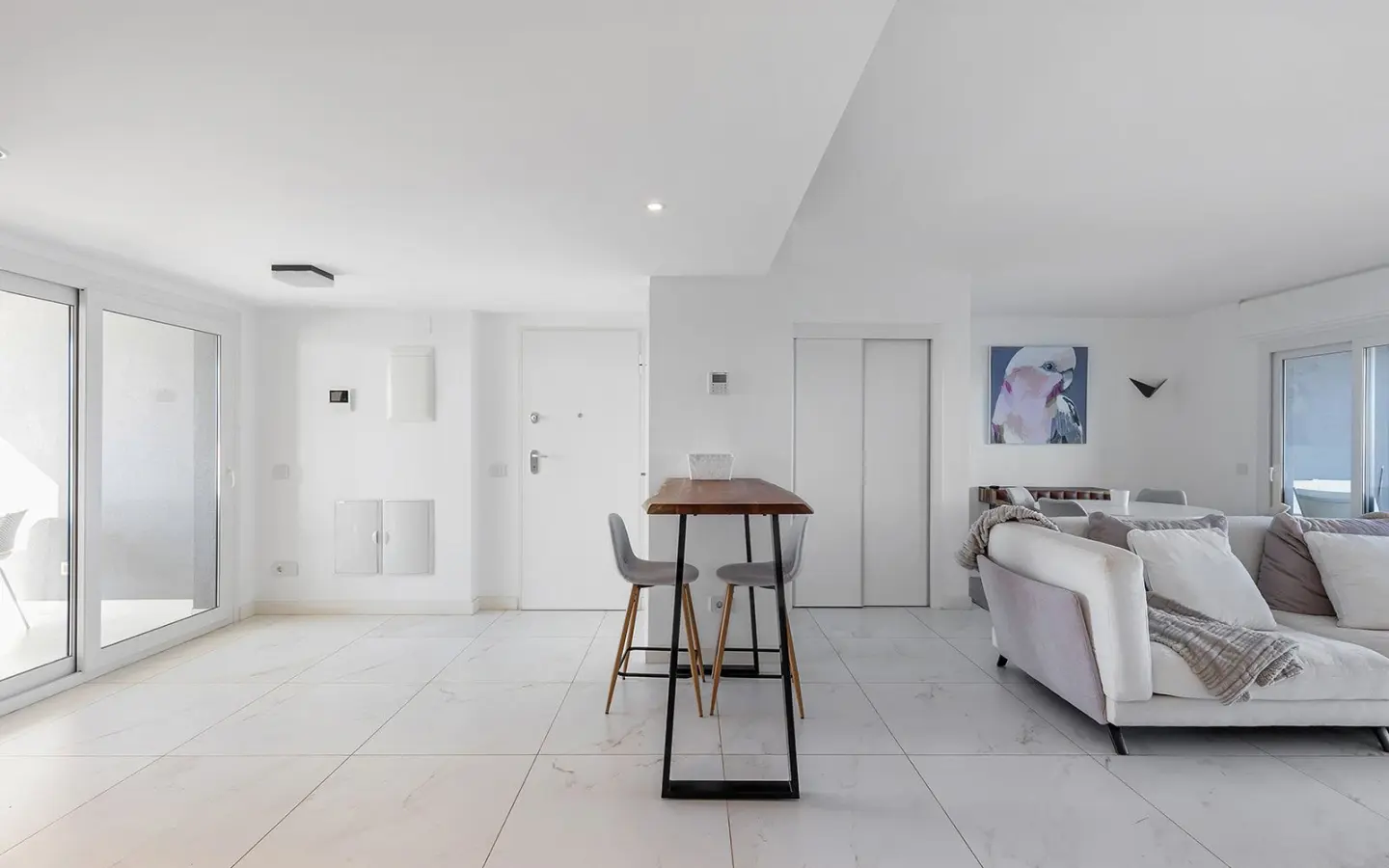 Apartment Of 122 M² In Torrevieja, Spain