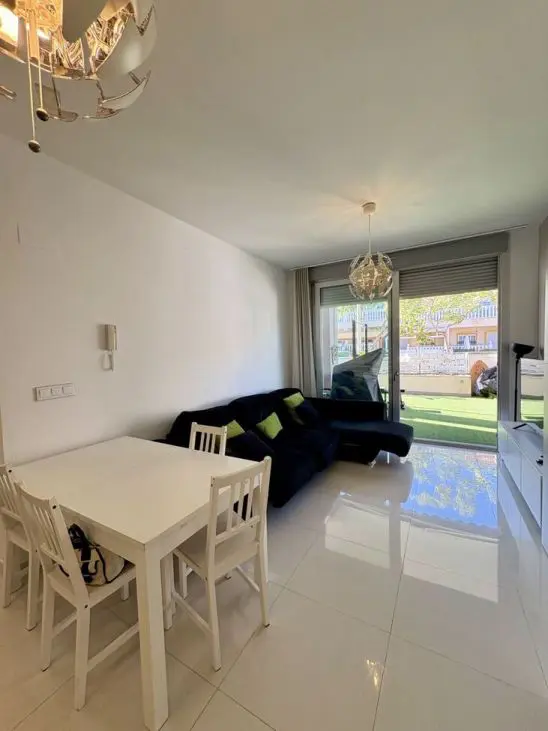 Apartment Of 100 M² In Guardamar Del Segura