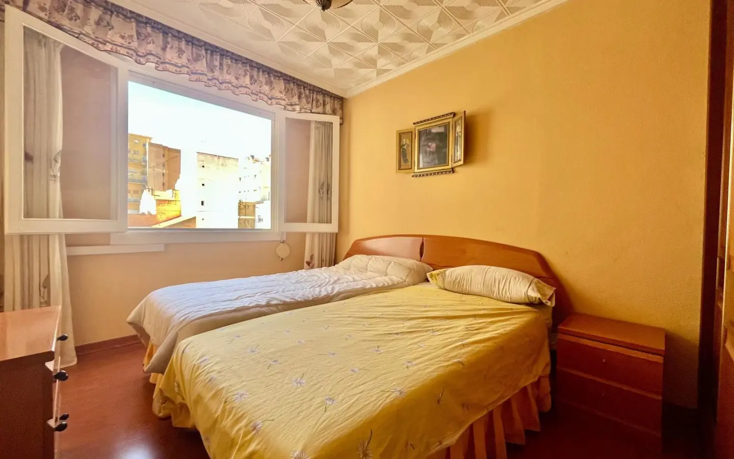 Apartment Of 97 M² In Torrevieja, Spain