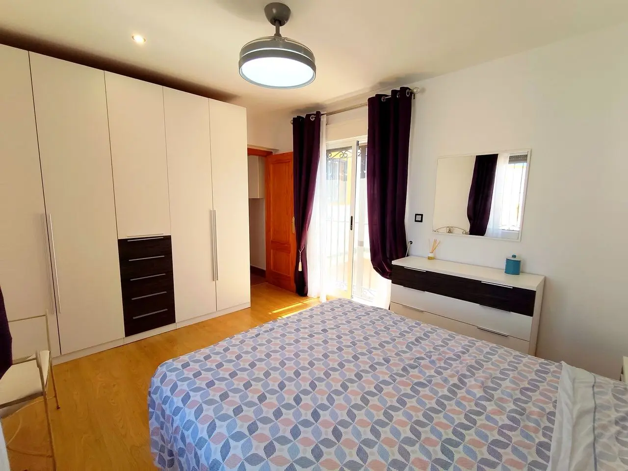 House Of 88 M² With Sea Views In Torrevieja, Spain