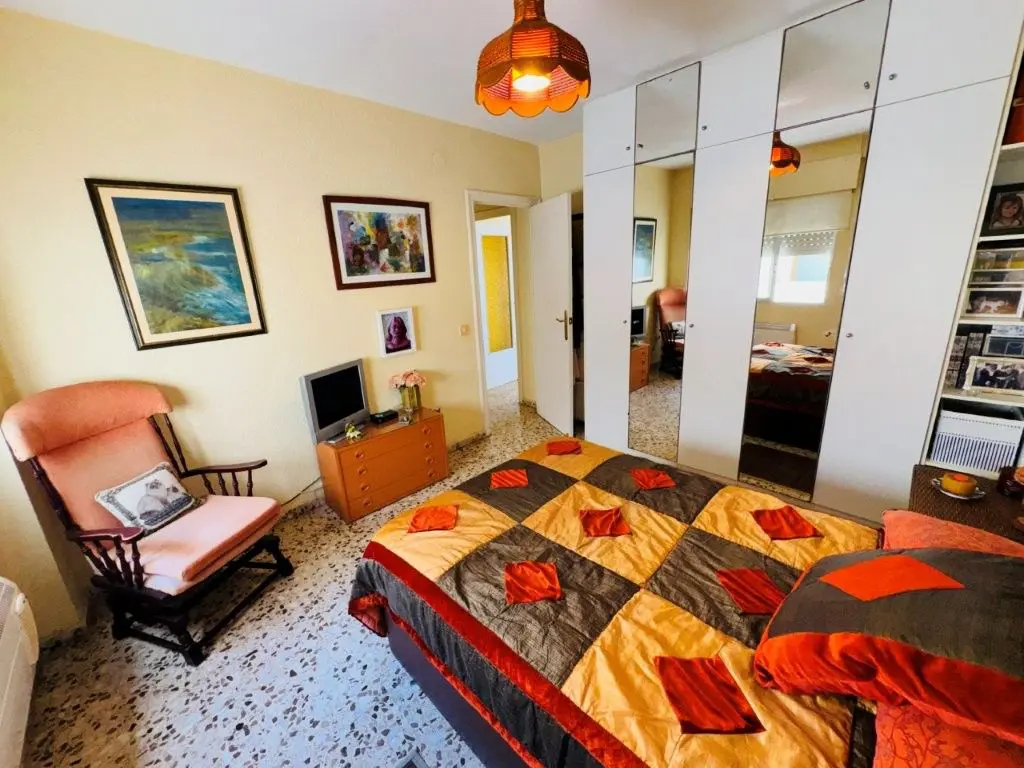 Apartment Of 98 M² In Torrevieja, Spain