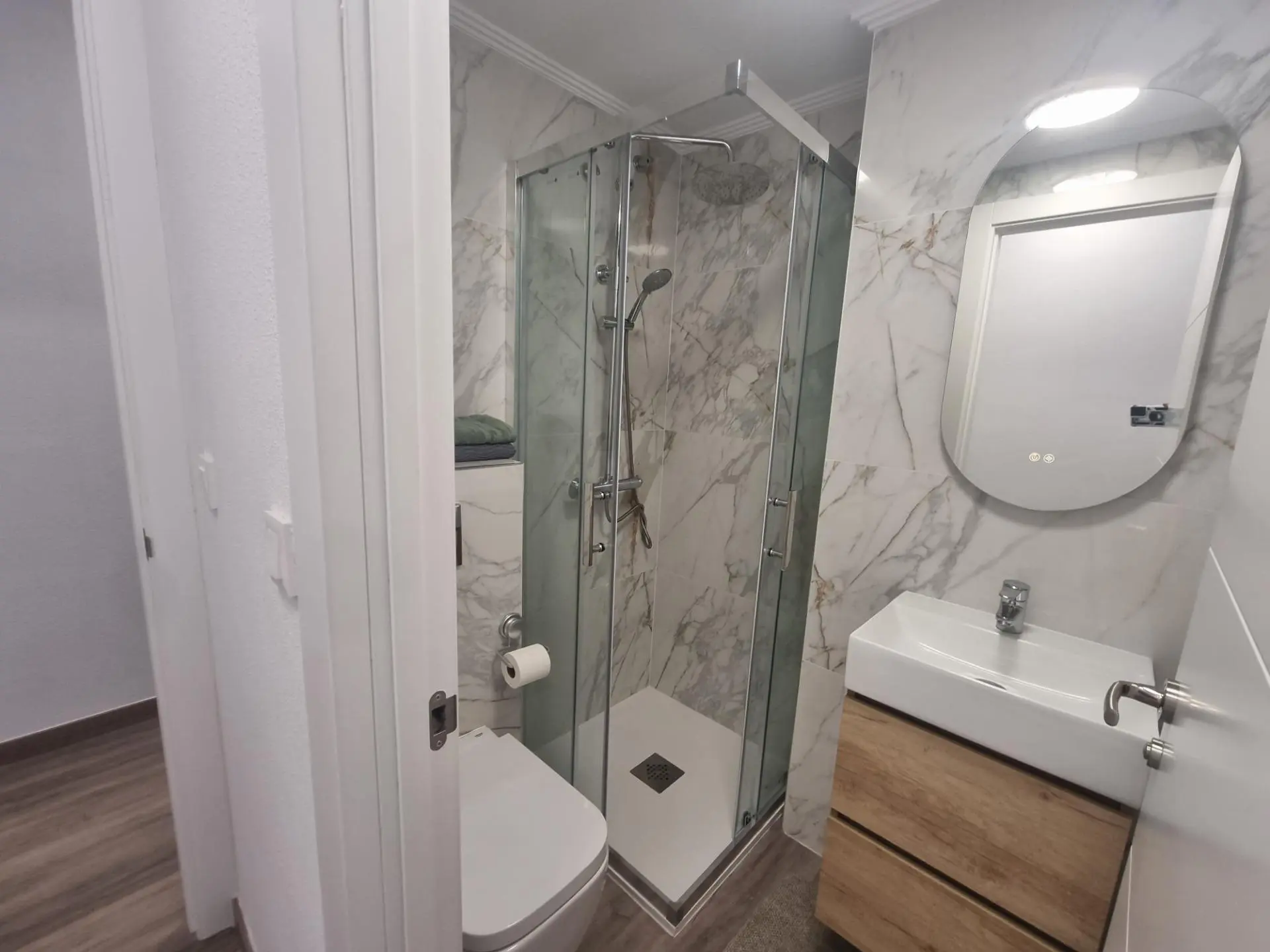 Apartment Of 105 M² In Torrevieja, Spain