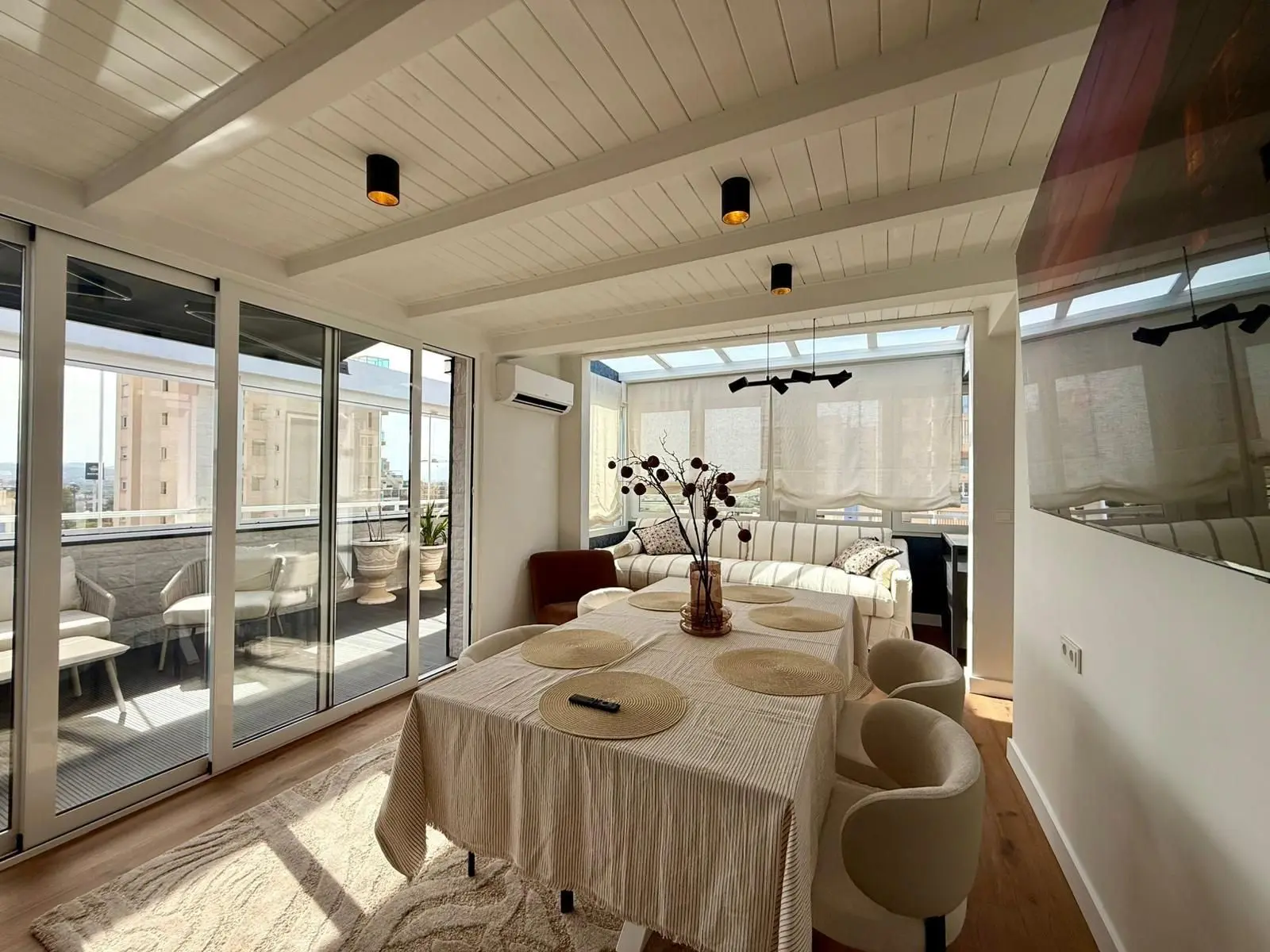Apartment Of 150 M² In Guardamar Del Segura