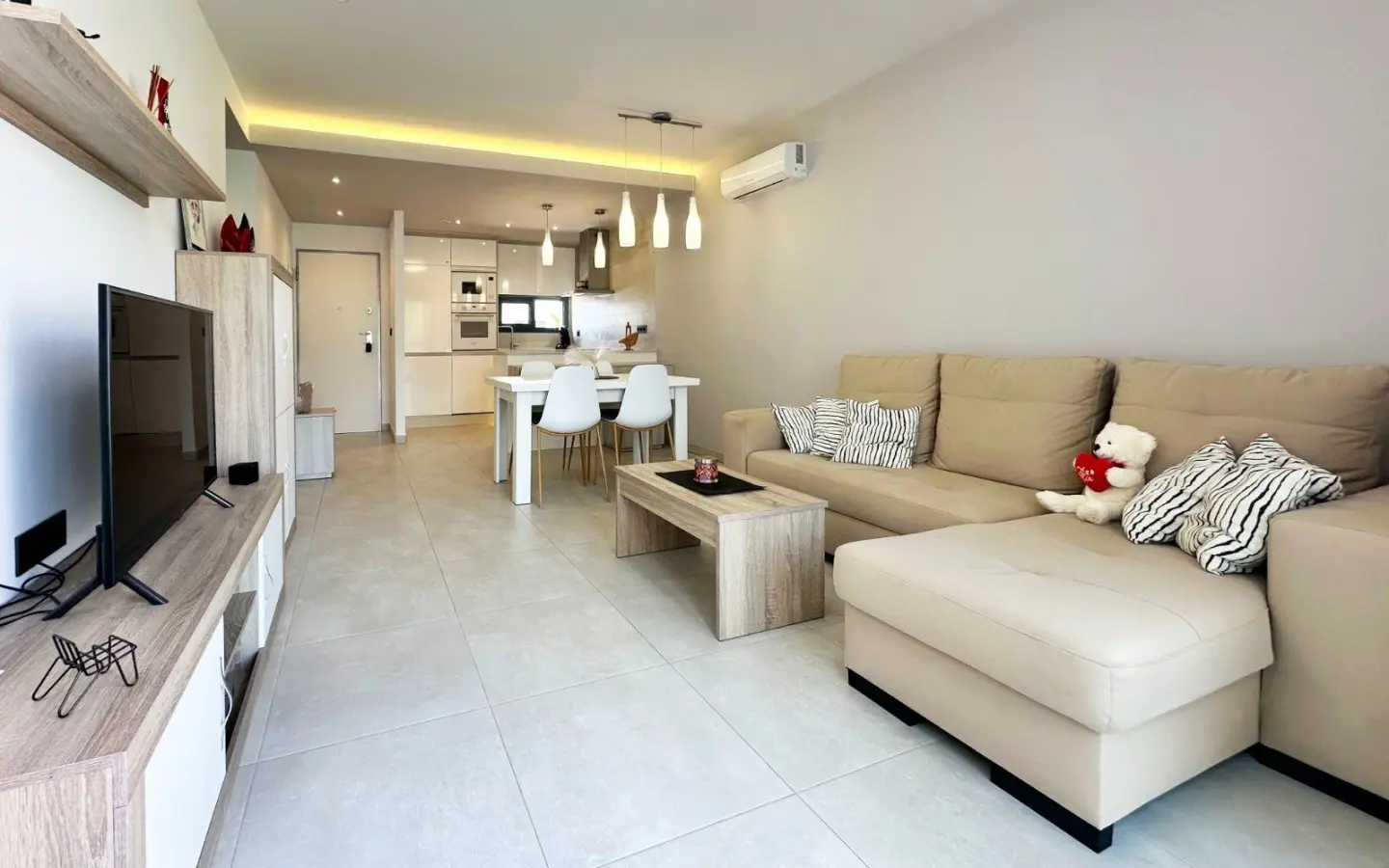 Apartment Of 75 M² In Orihuela Costa, Spain
