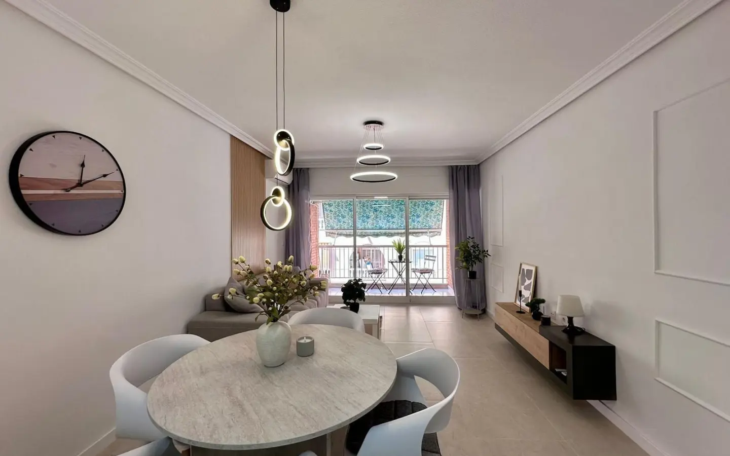 Apartment Of 65 M² In Torrevieja, Spain