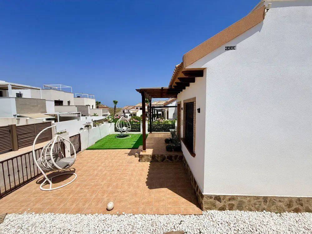 Villa Of 94 M² In Rojales, Spain