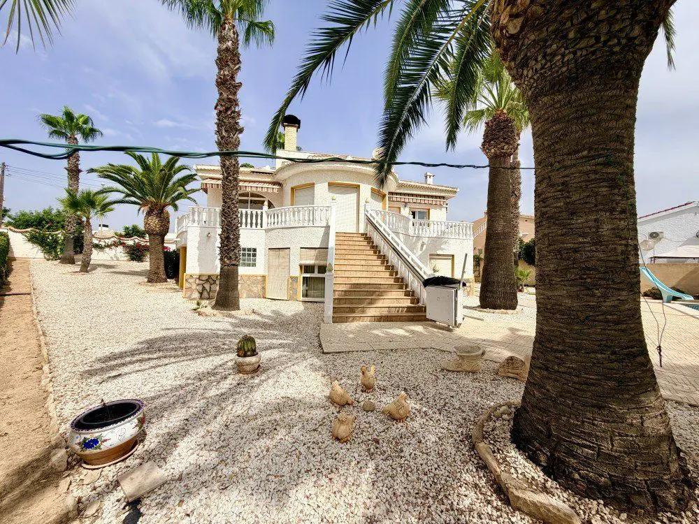 Villa Of 230 M² In Rojales, Spain