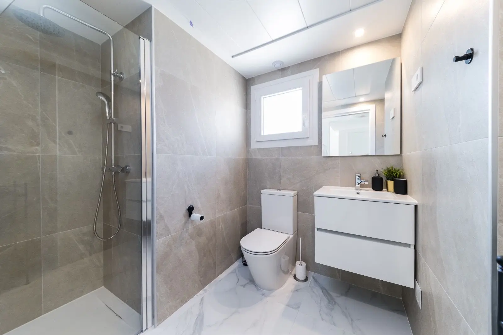 Apartment Of 90 M² In Torrevieja, Spain