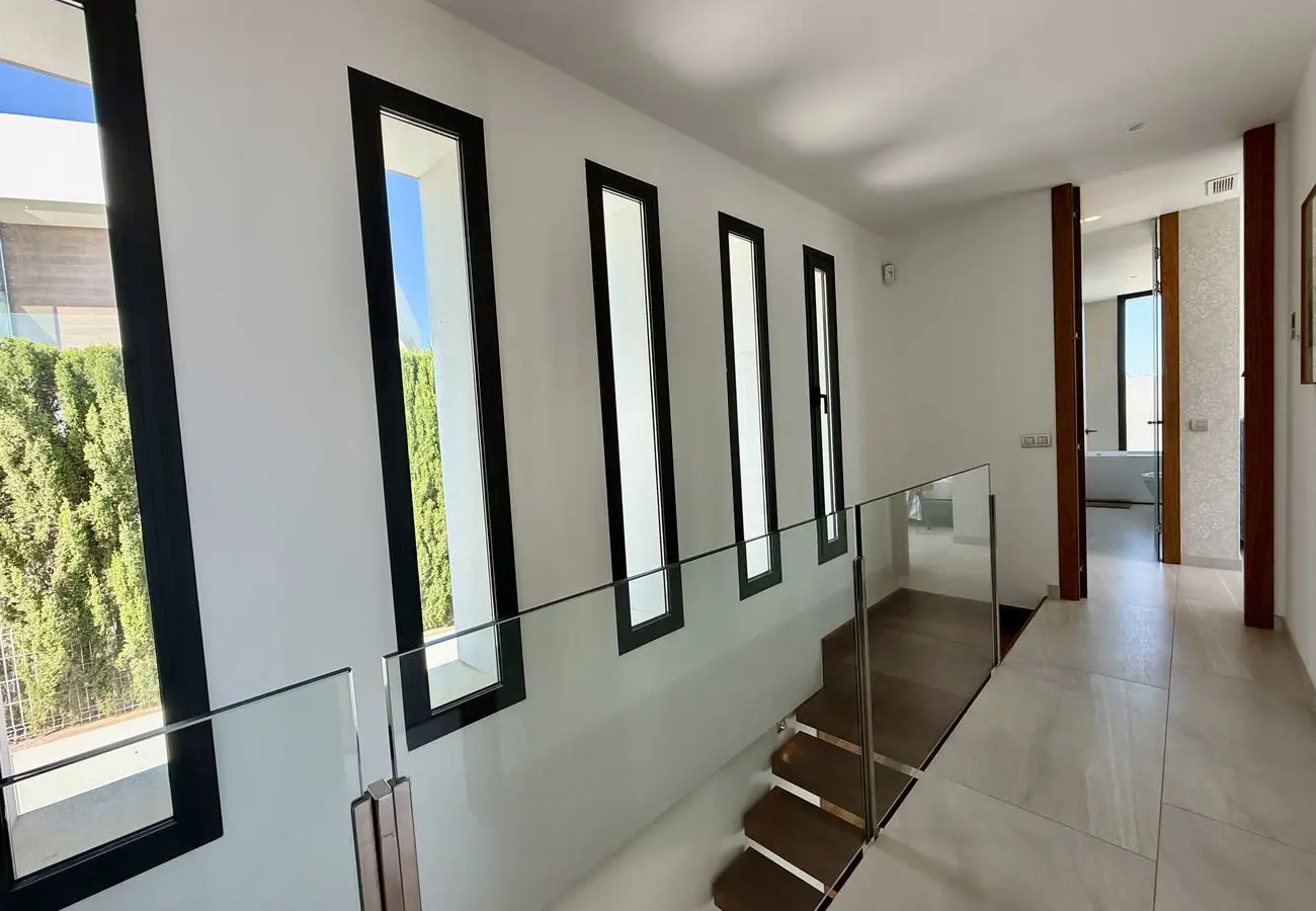 Villa Of 0 M² With Sea View In Villajoyosa, Spain
