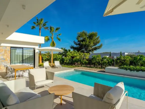 3-bedroom Villa In Orihuela, Spain (177 M²)