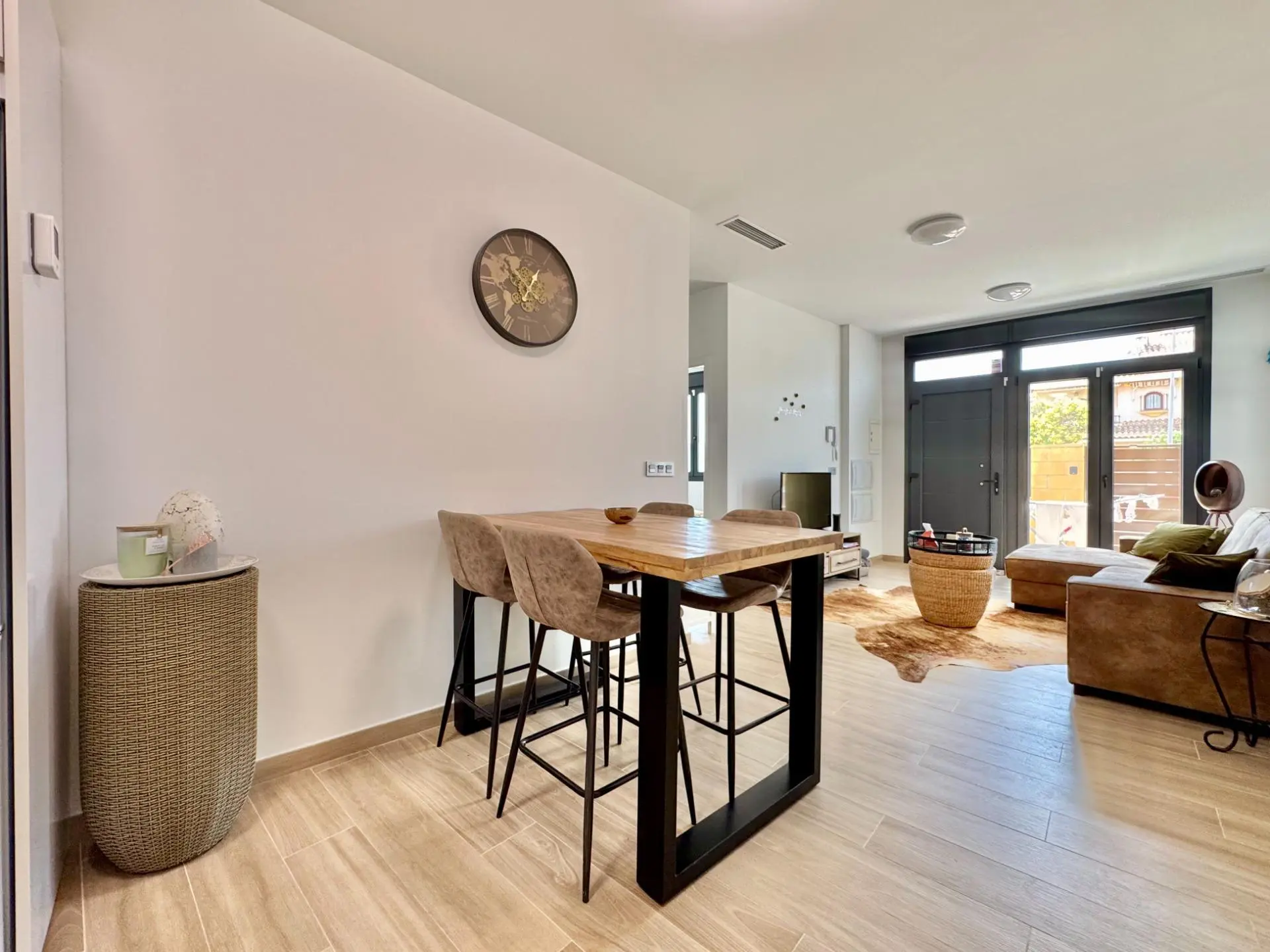 Apartment Of 75 M² In Santiago De La Ribera, Spain