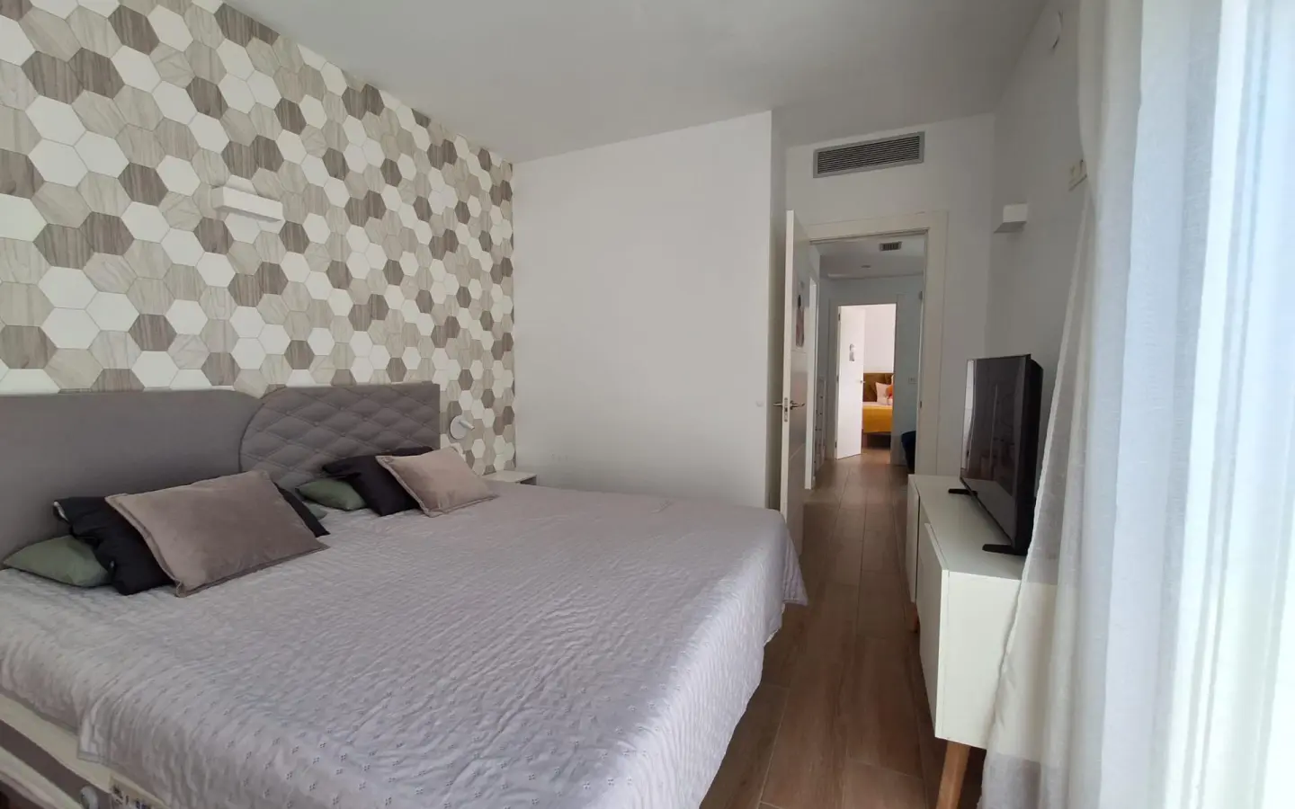 Villa Of 0 M² With Mediter Real Estate In Torrevieja, Spain