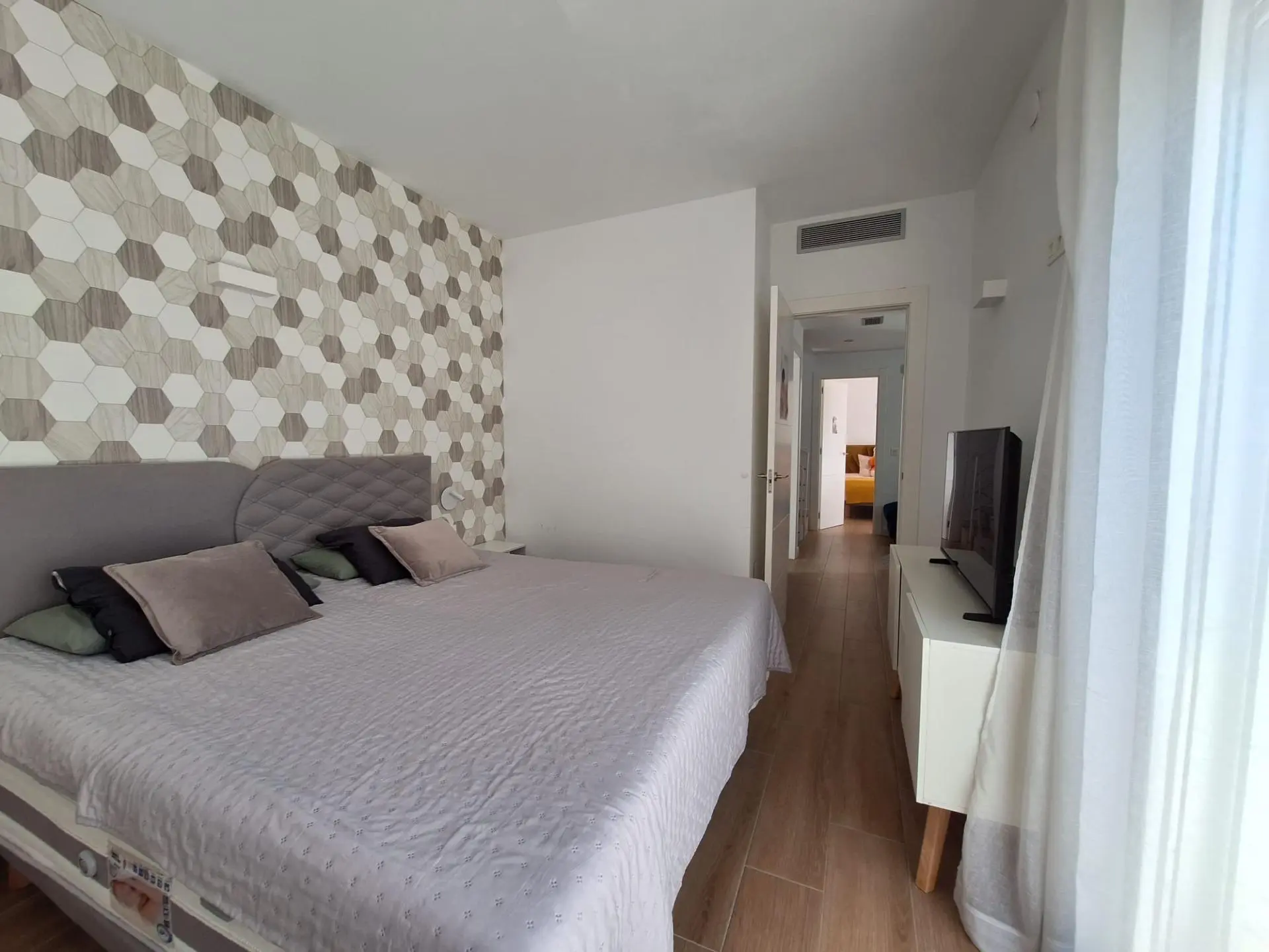 Villa Of 0 M² With Mediter Real Estate In Torrevieja, Spain
